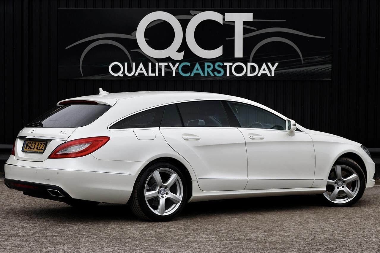 Mercedes-Benz CLS view 13
