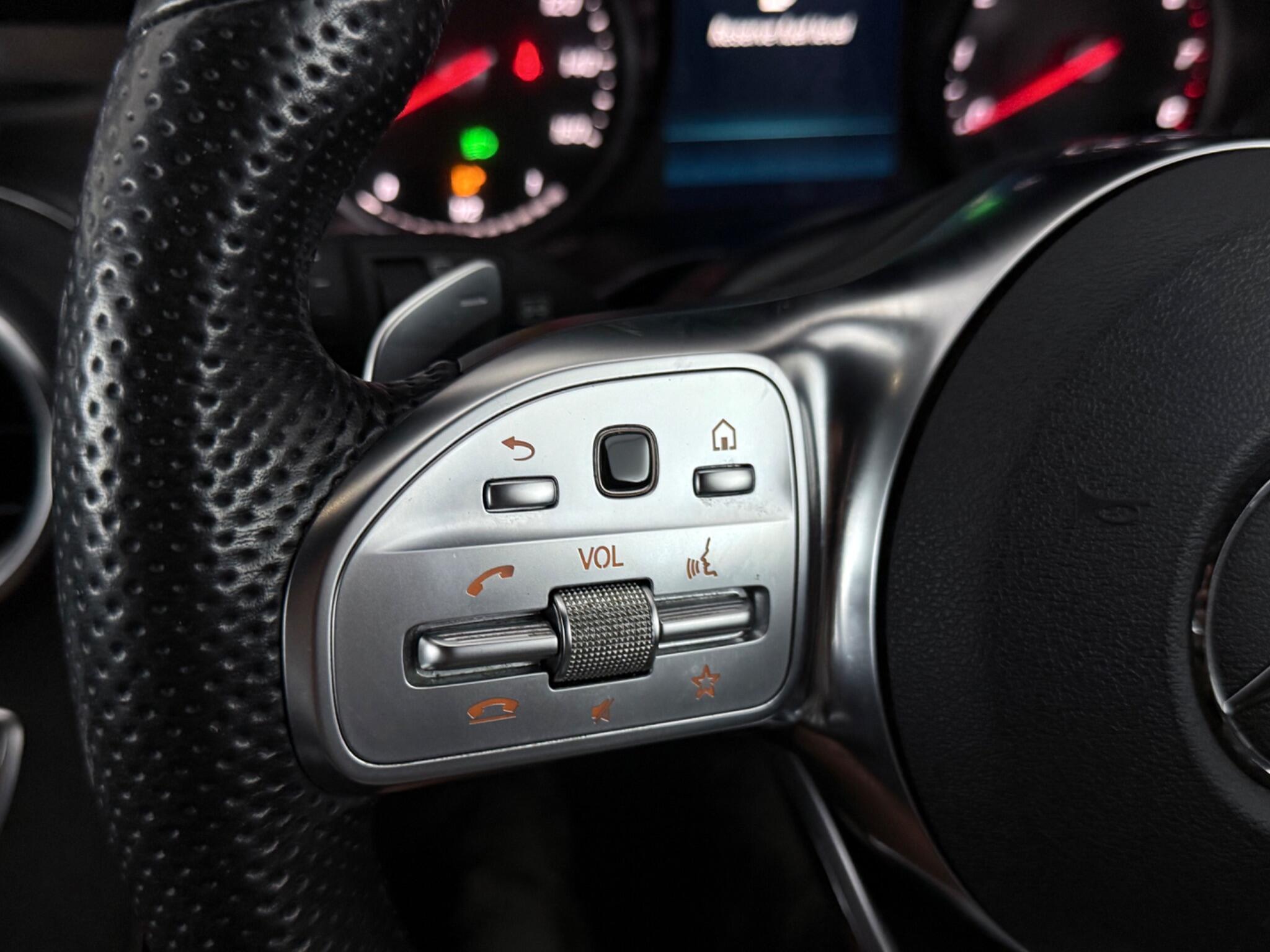 Mercedes-Benz GLC view 15