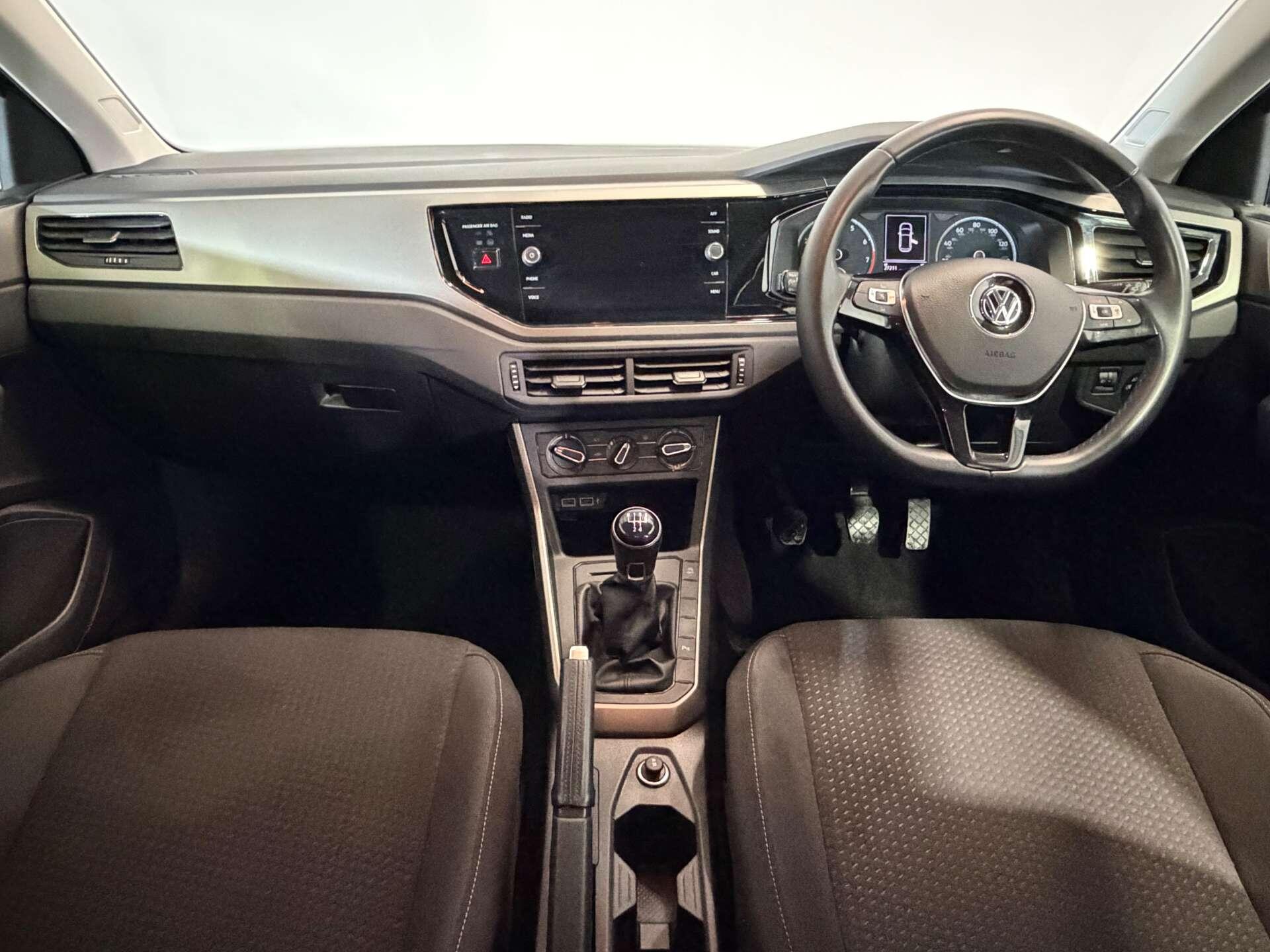 Volkswagen Polo view 12