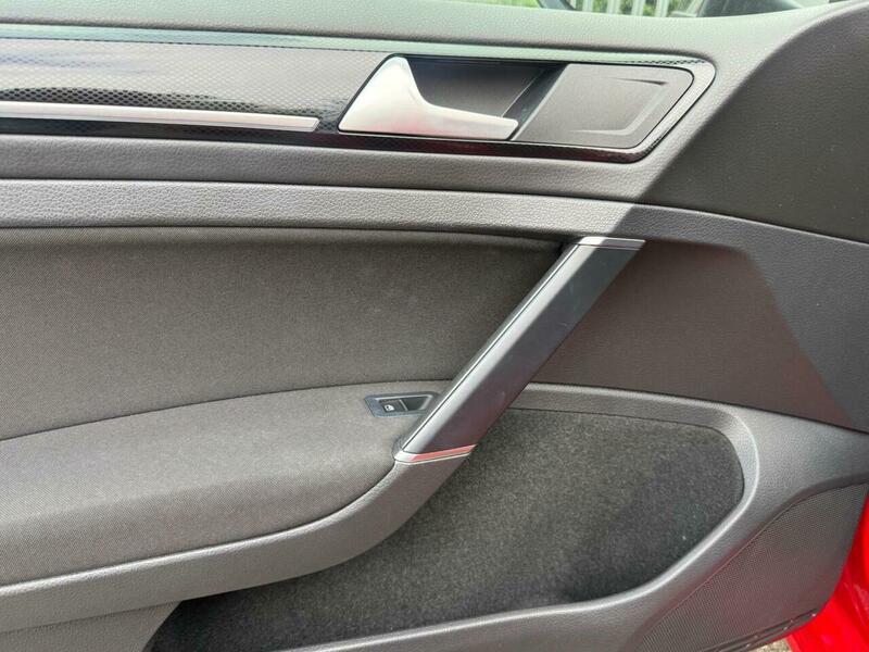 2016 Volkswagen Golf image 59