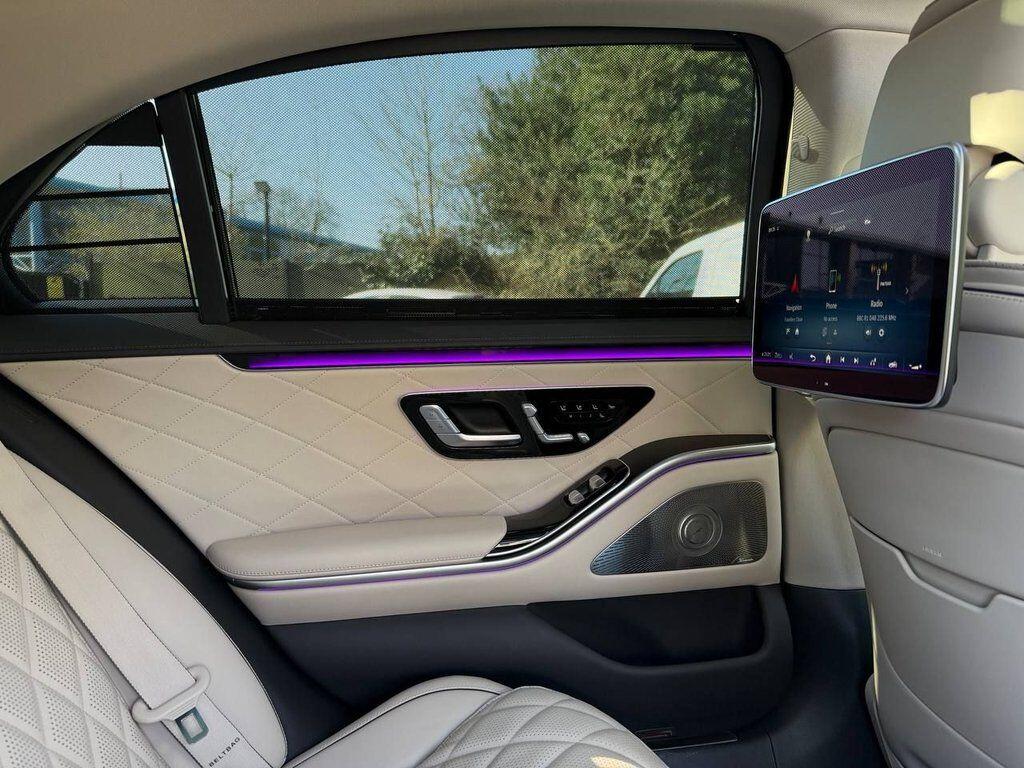 Mercedes-Benz S Class view 25