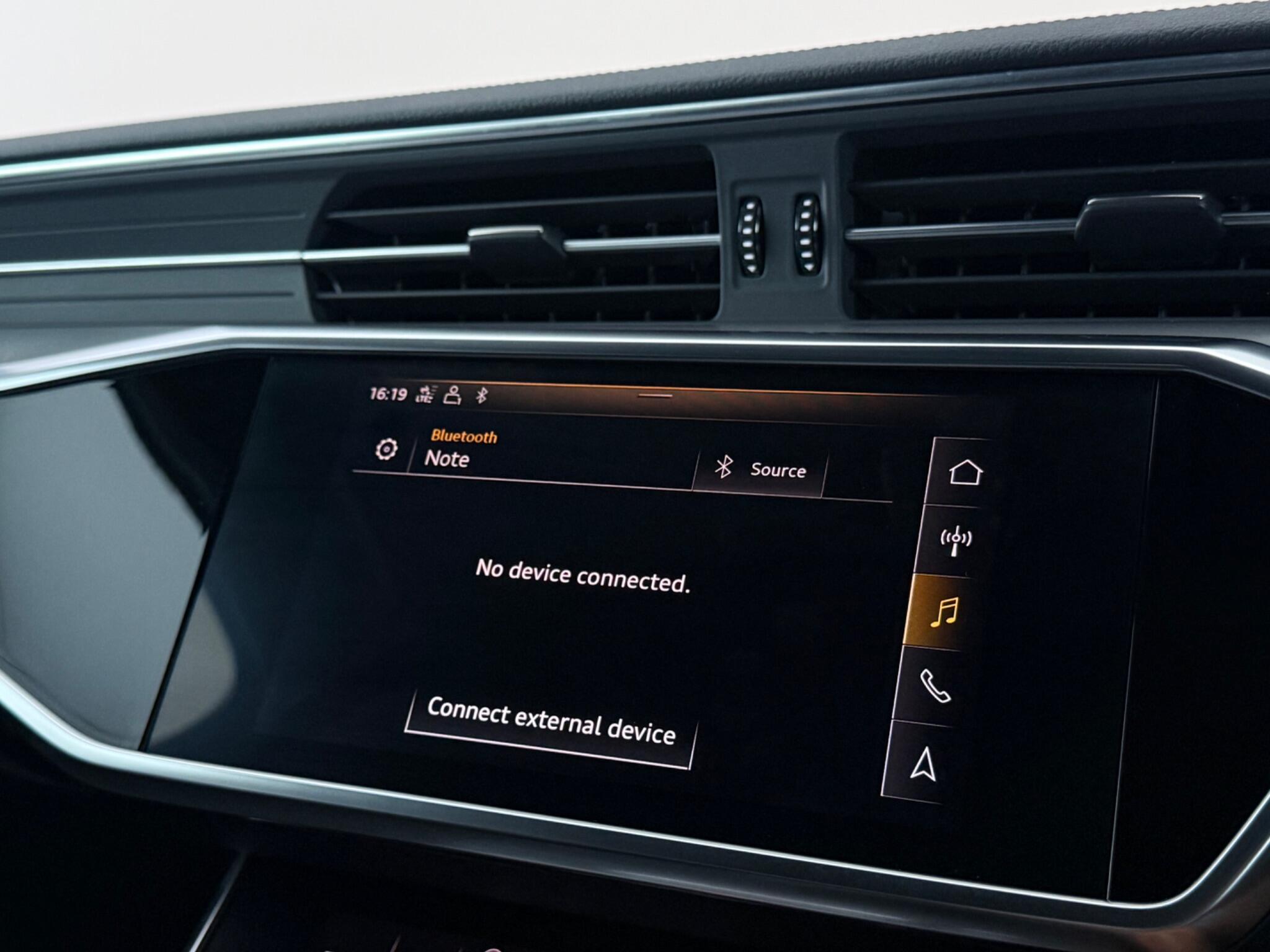 Audi A6 view 25