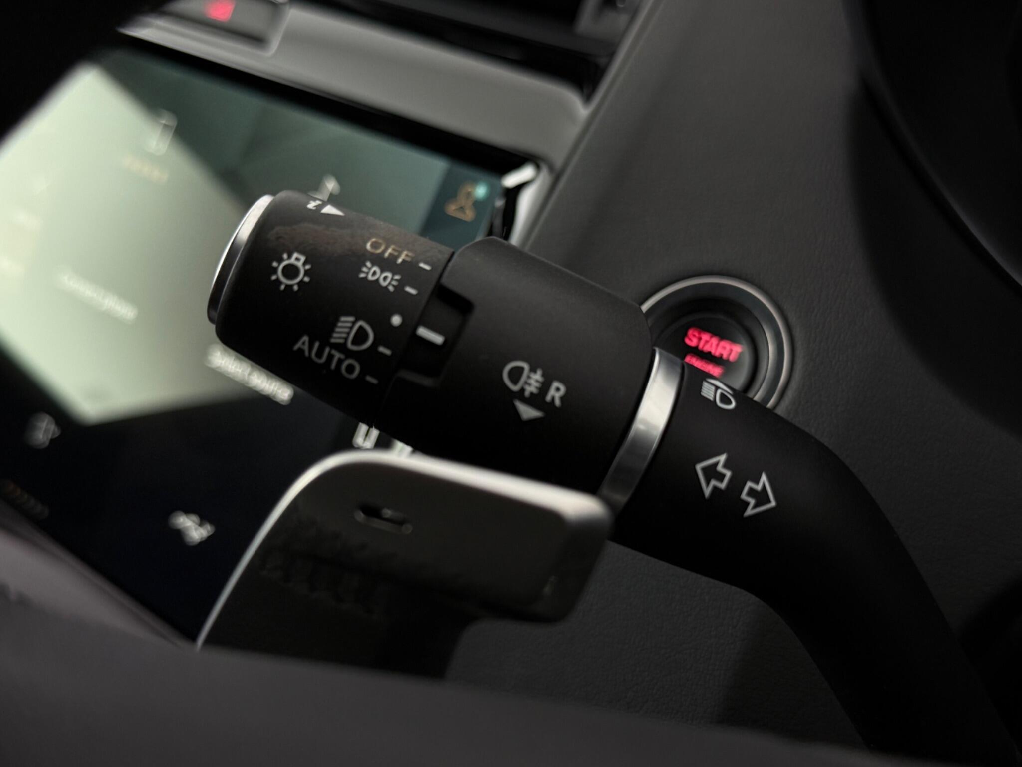 Jaguar E-Pace view 18