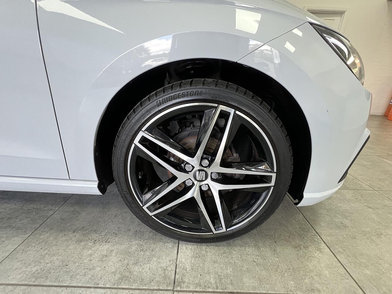 SEAT Ibiza view 23
