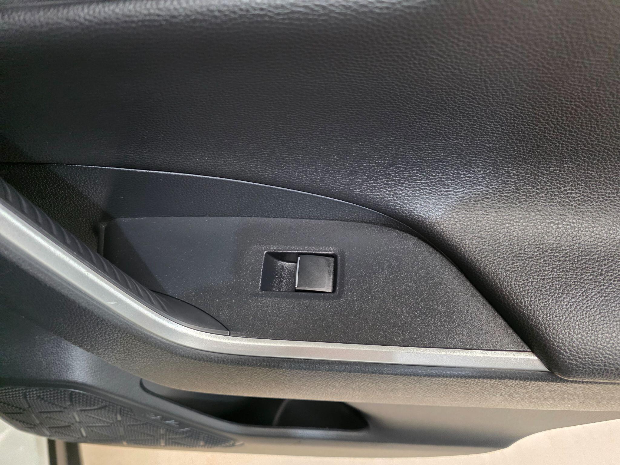 Toyota Rav4 view 21