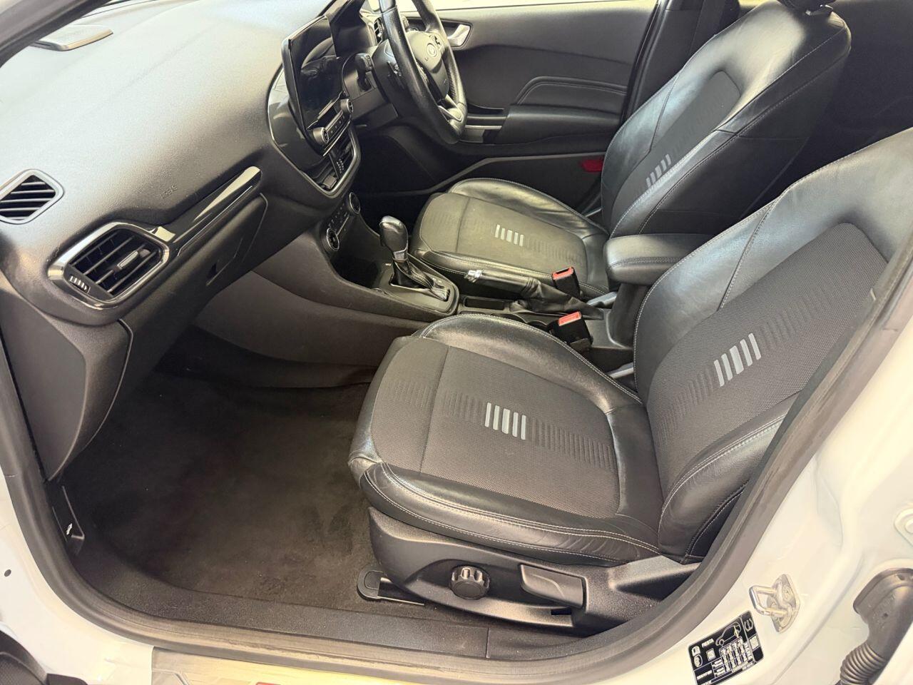 Ford Fiesta view 17
