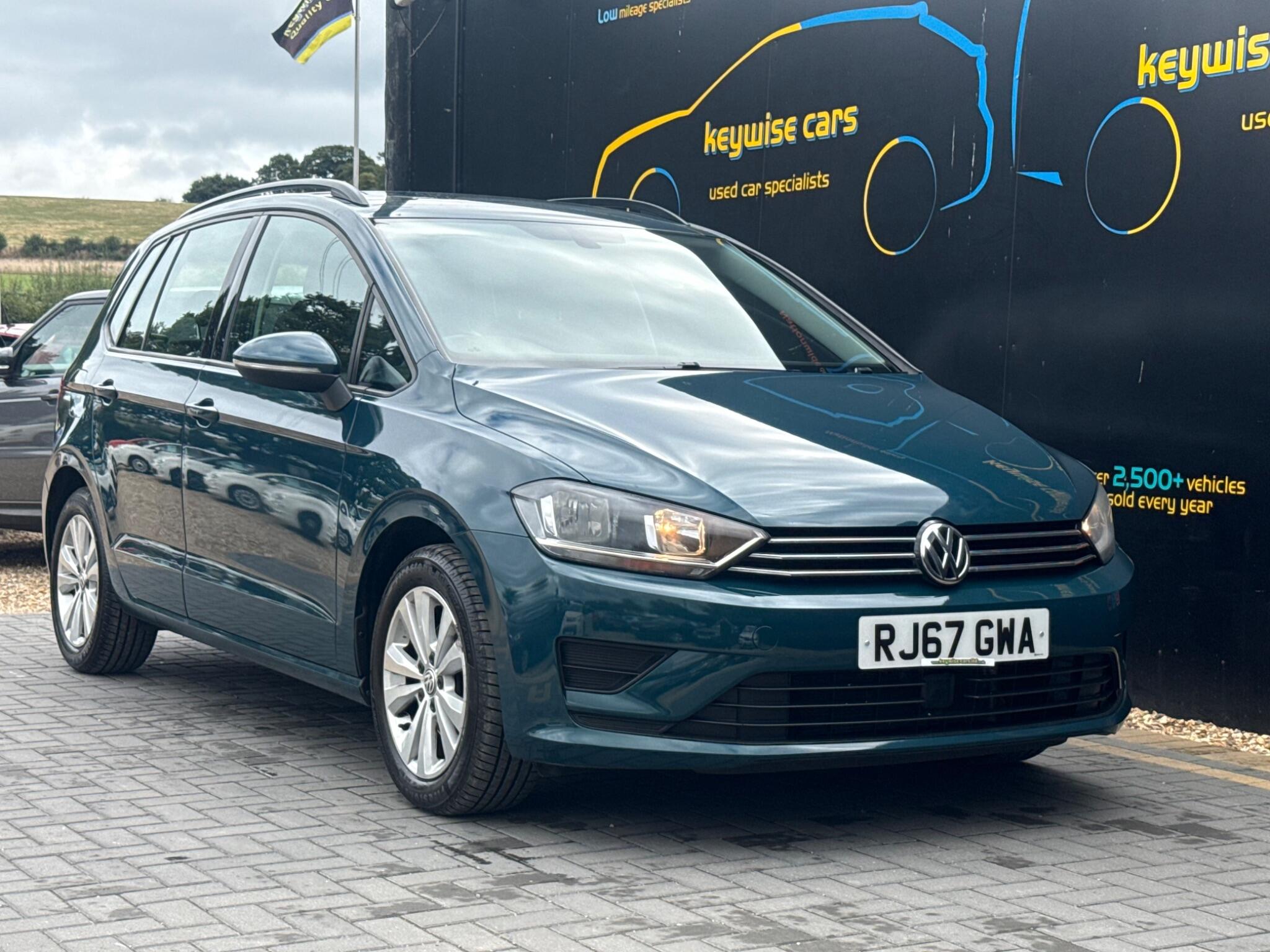 Volkswagen Golf Sportsvan view 7