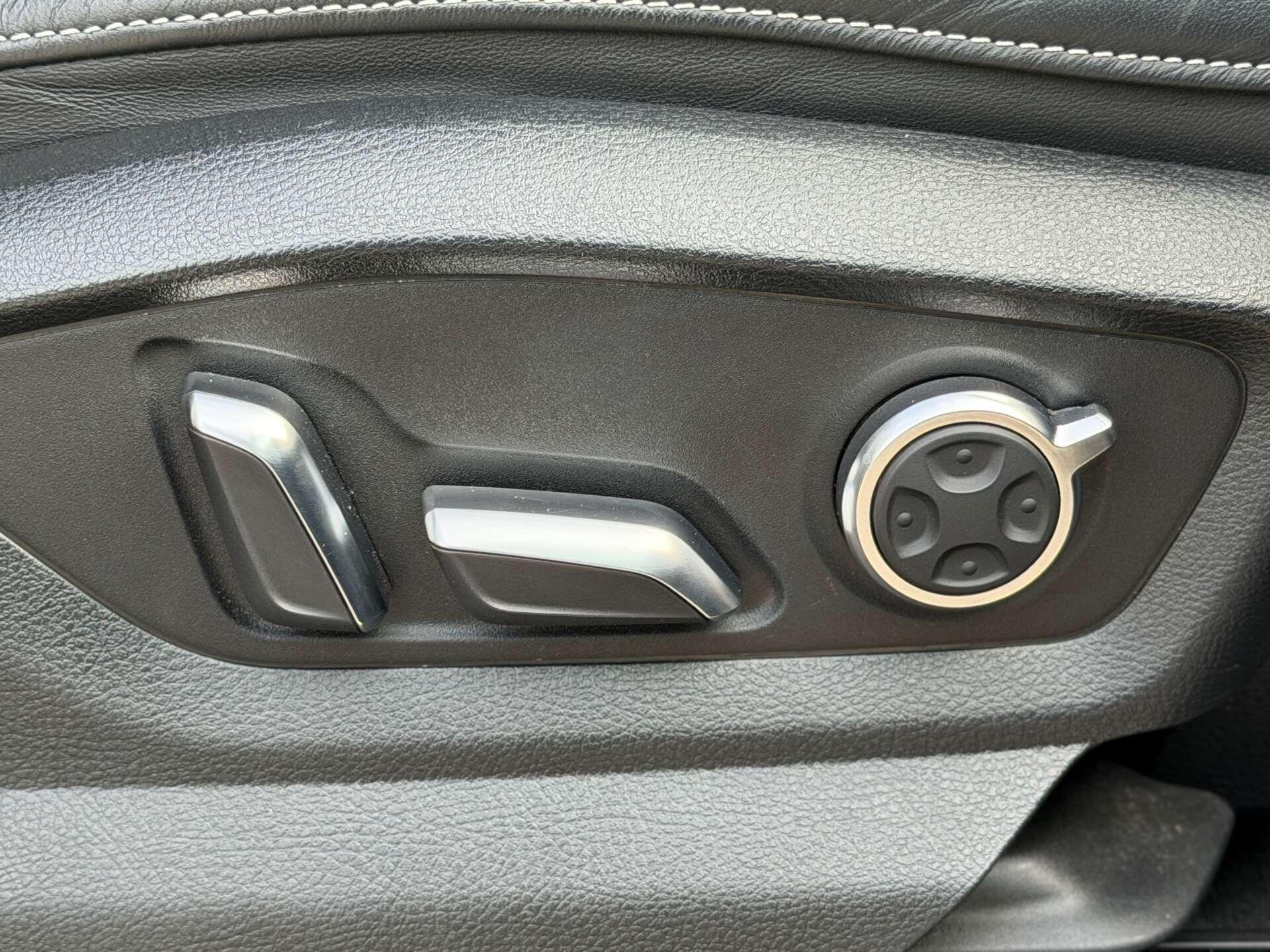 Audi Q7 view 26