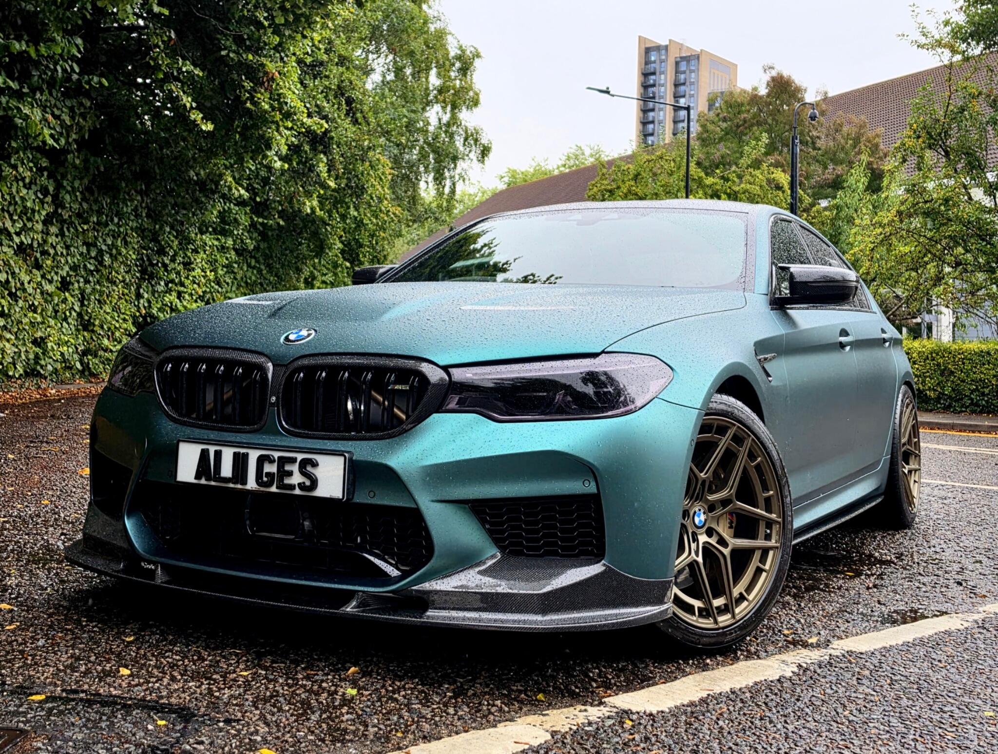 BMW M5 view 5