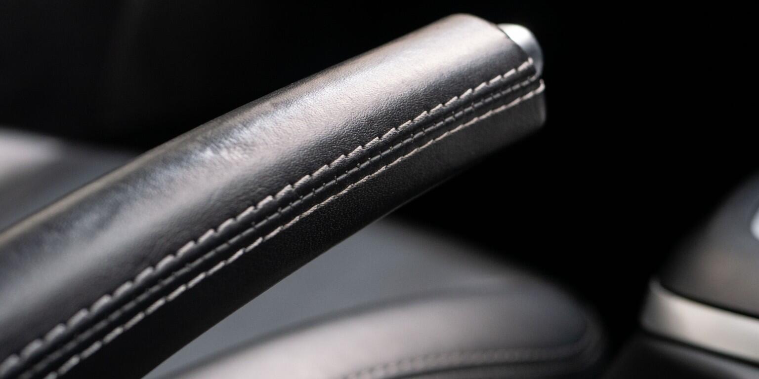 Porsche 911 view 40