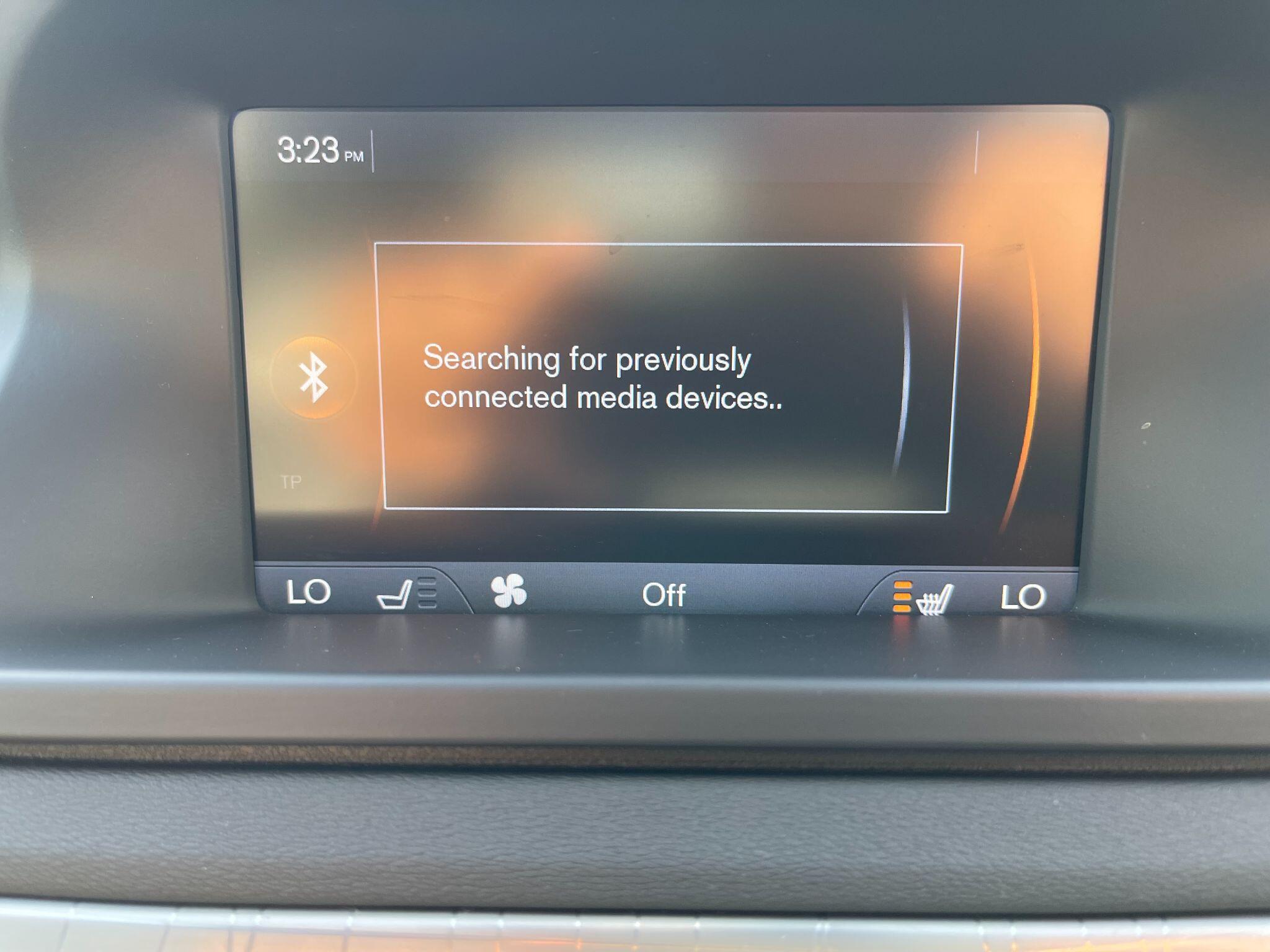 Volvo XC70 view 45