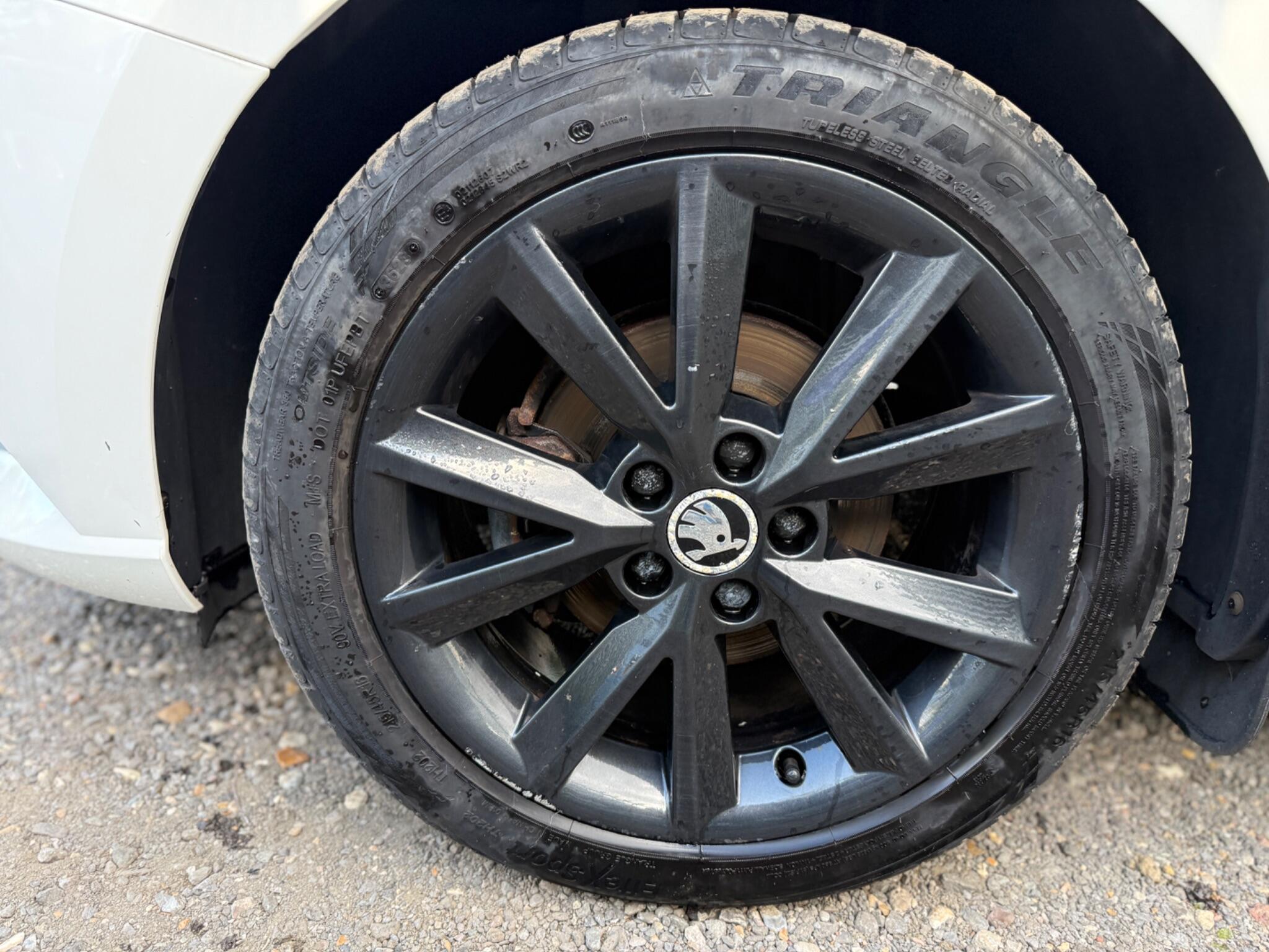 2016 Skoda Fabia image 46