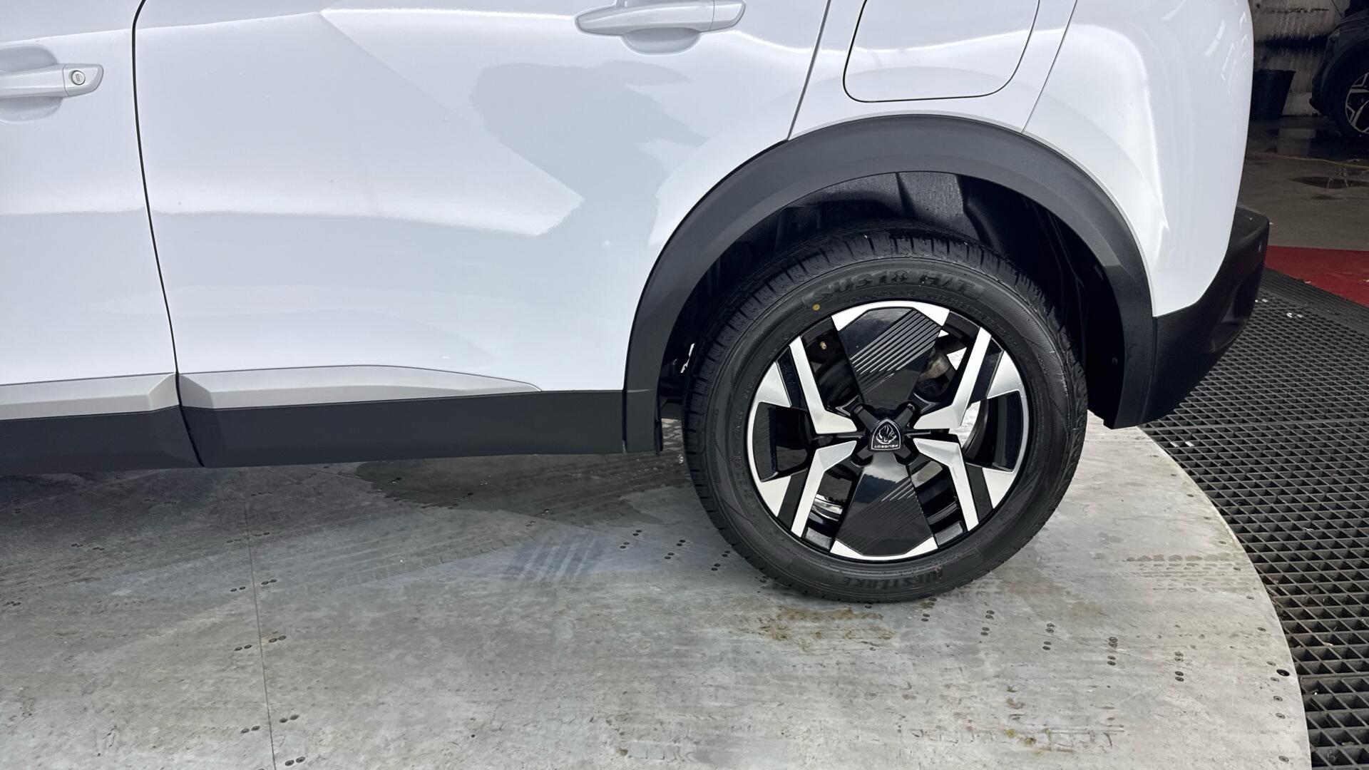 Peugeot 2008 view 21