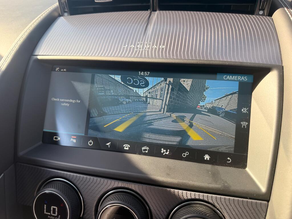 Jaguar F-Type view 43