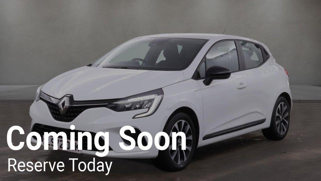 2022 Renault Clio in White for sale