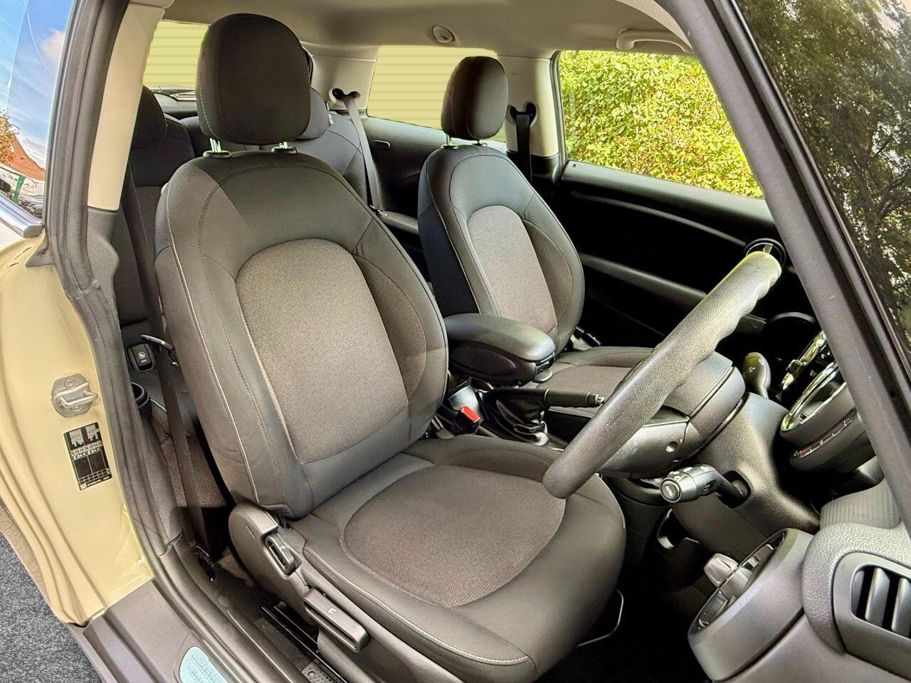 Mini Hatch view 18