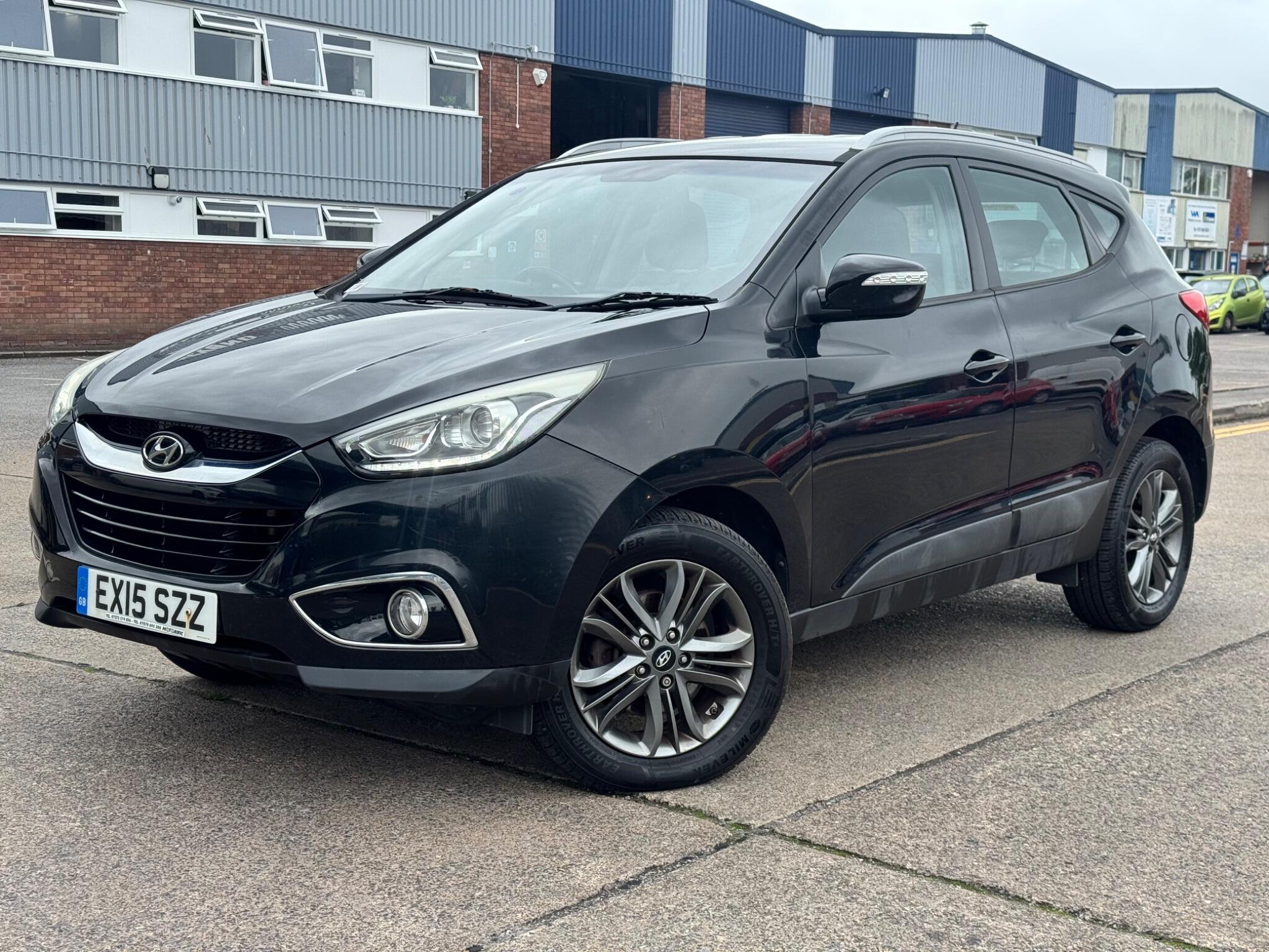 Hyundai ix35 view 3
