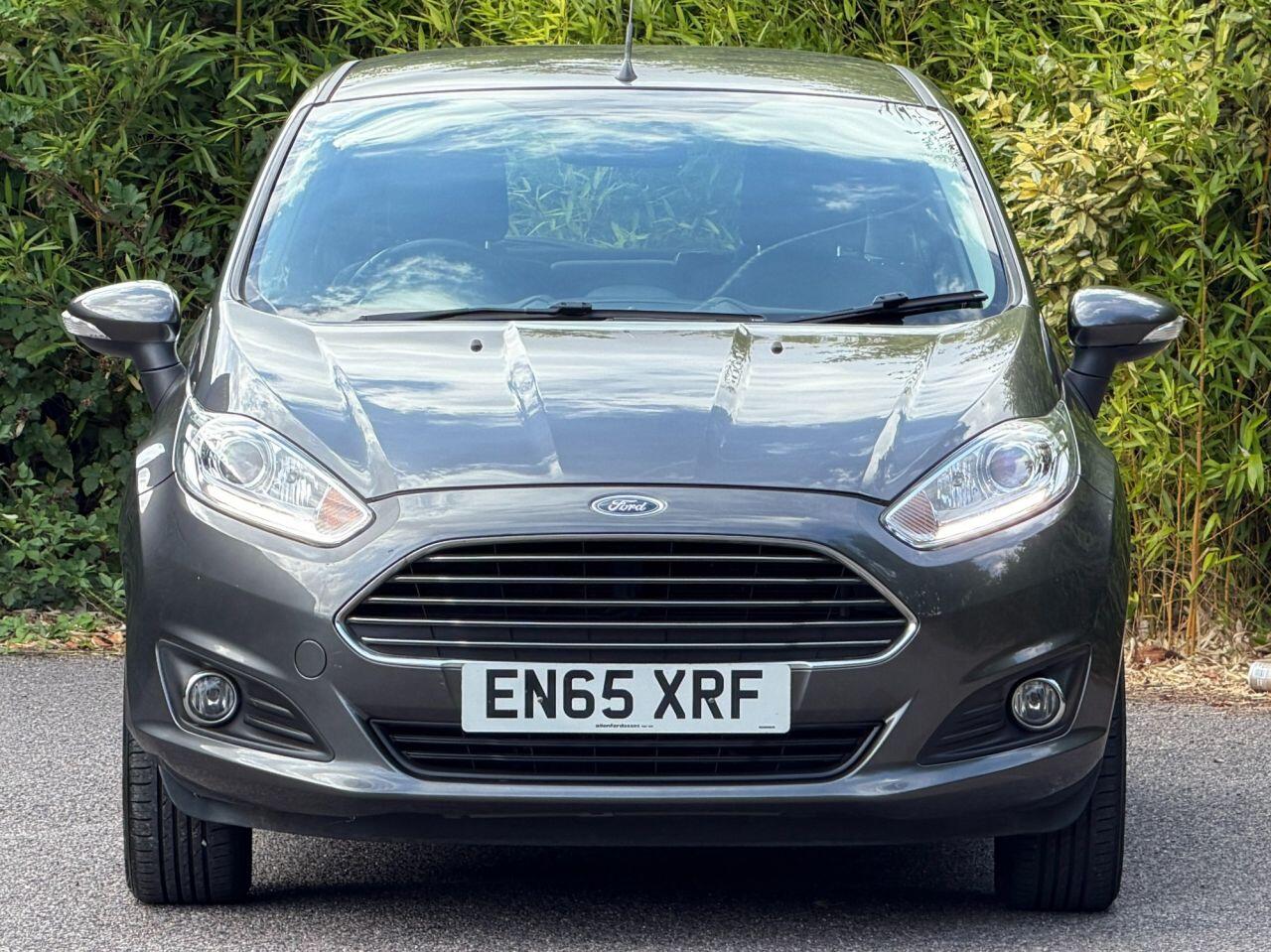 Ford Fiesta view 5
