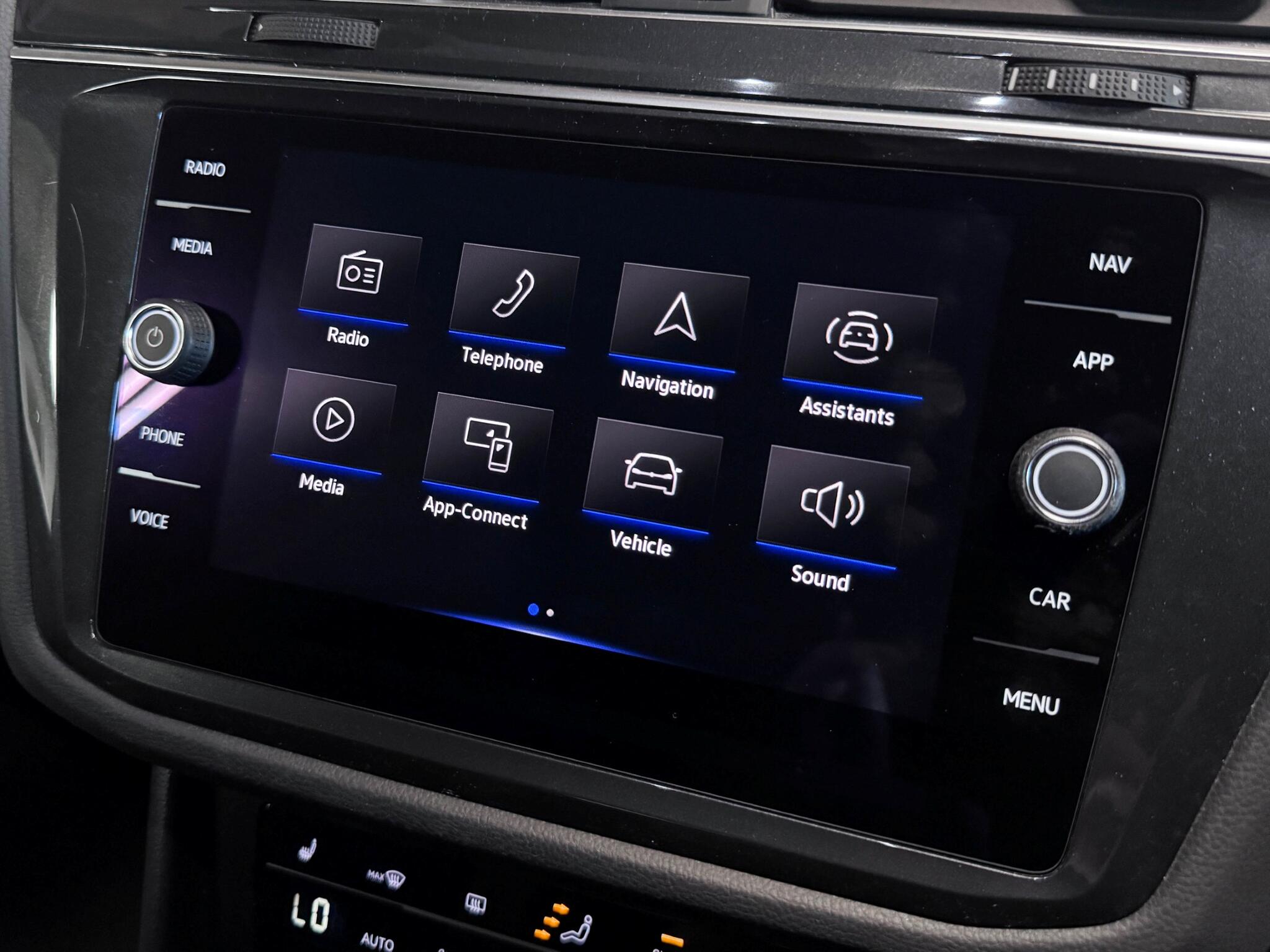 Volkswagen Tiguan view 37