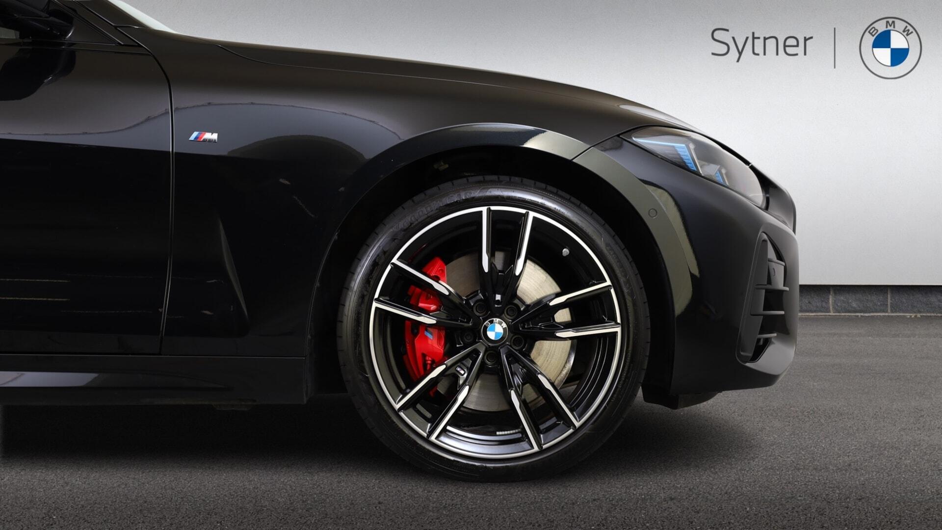 BMW 4 Series view 17