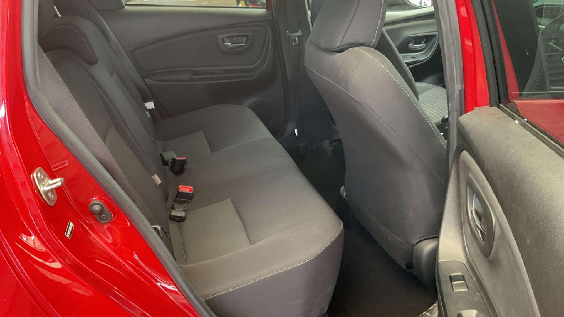 Toyota Yaris view 11
