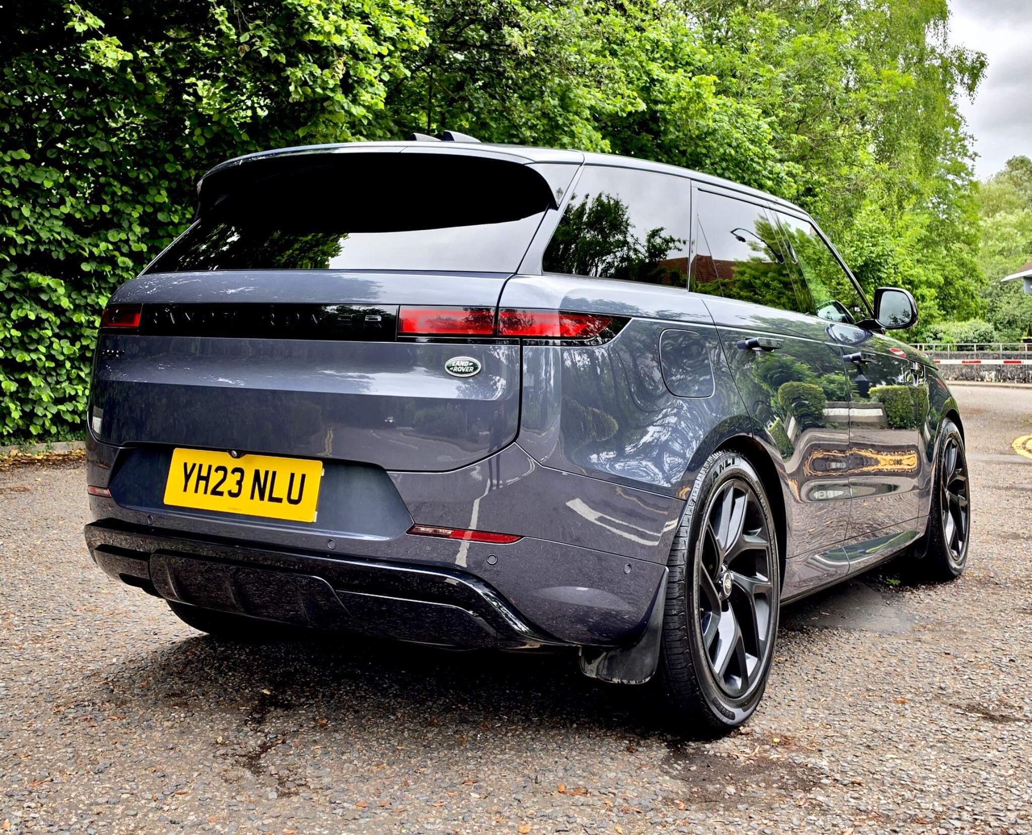 Land Rover Range Rover Sport view 23