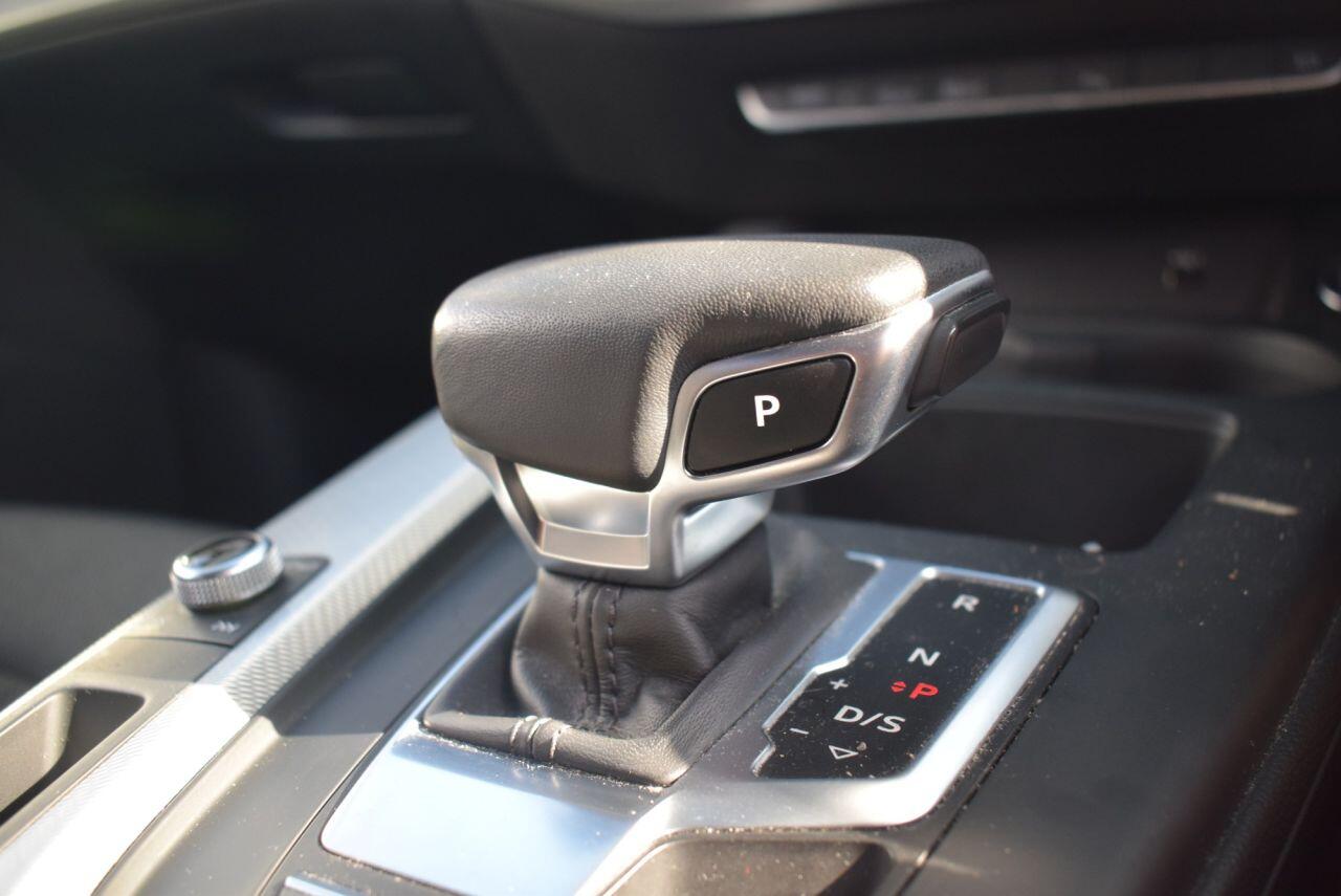 Audi A4 view 25