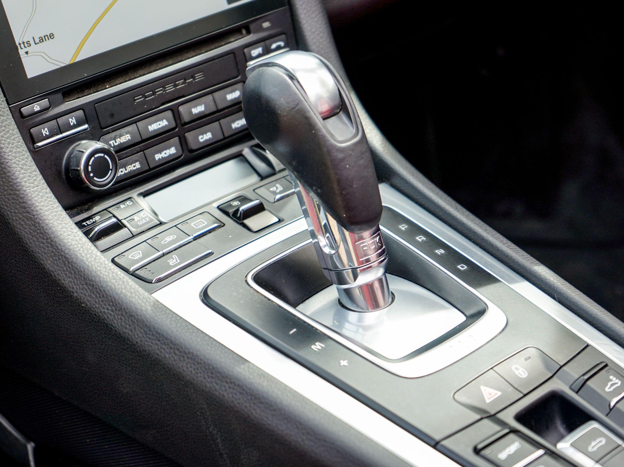 Porsche 718 Boxster view 17