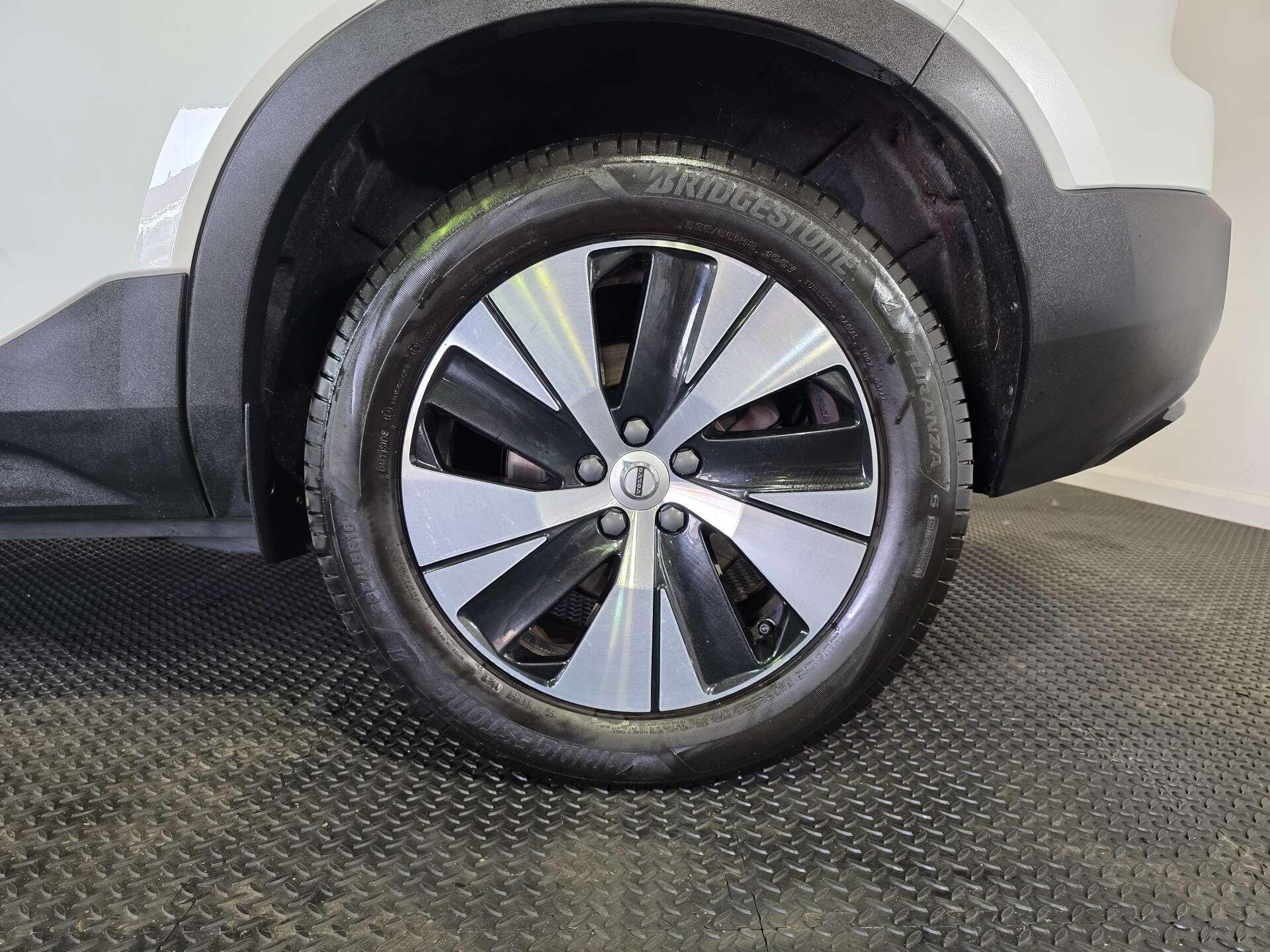 Volvo XC40 view 54