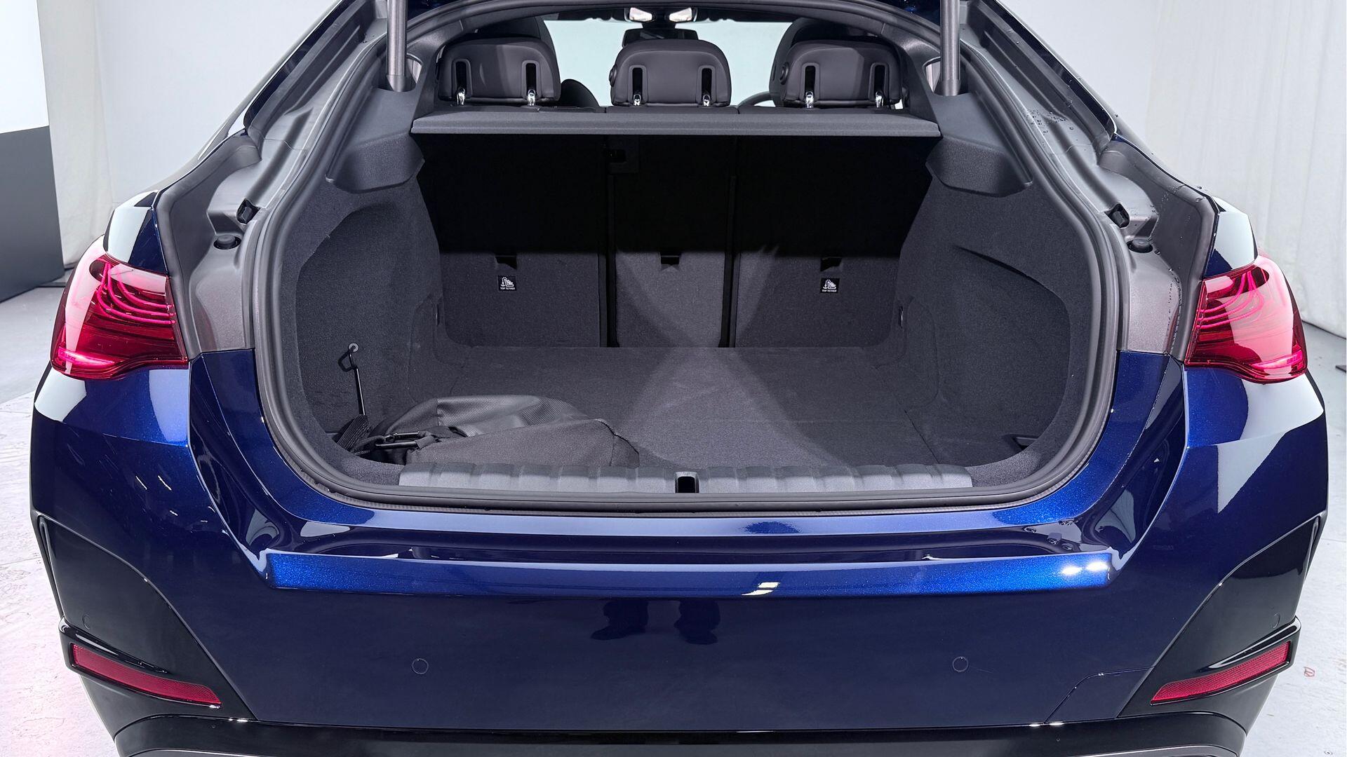 BMW I4 view 13