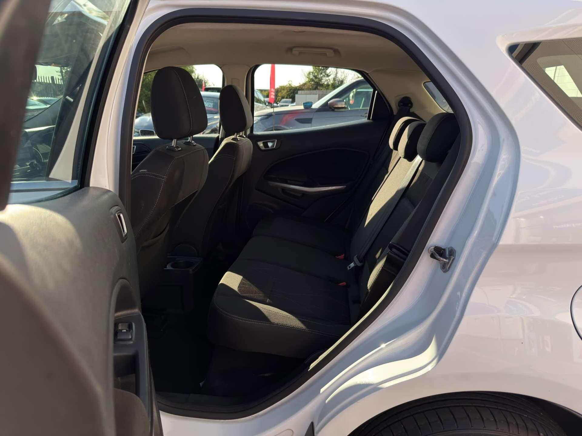 Ford Ecosport view 33