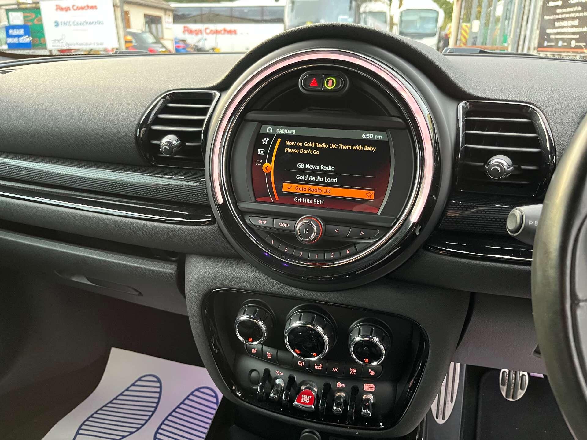 Mini Clubman view 39