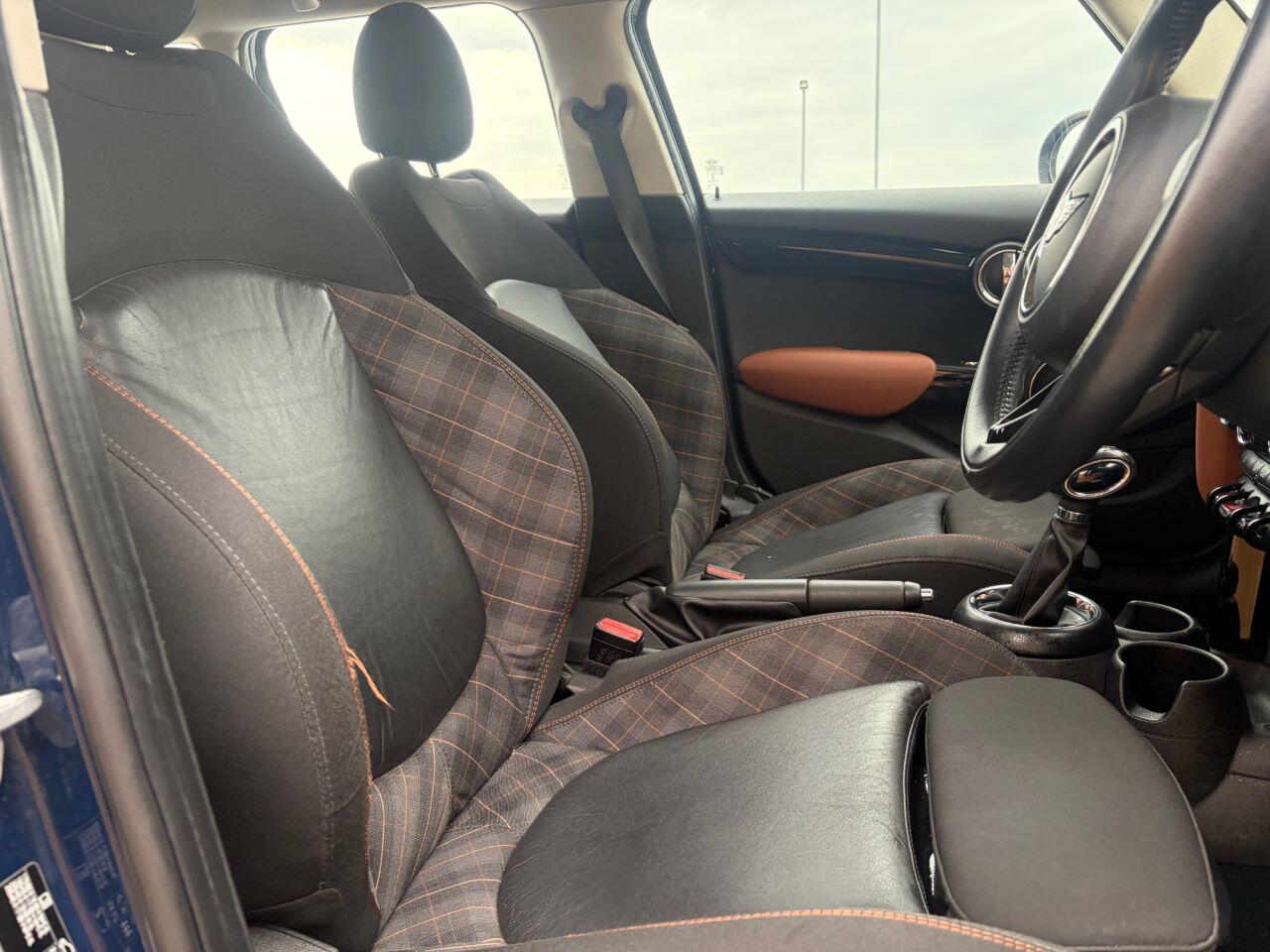 MINI Hatch view 19