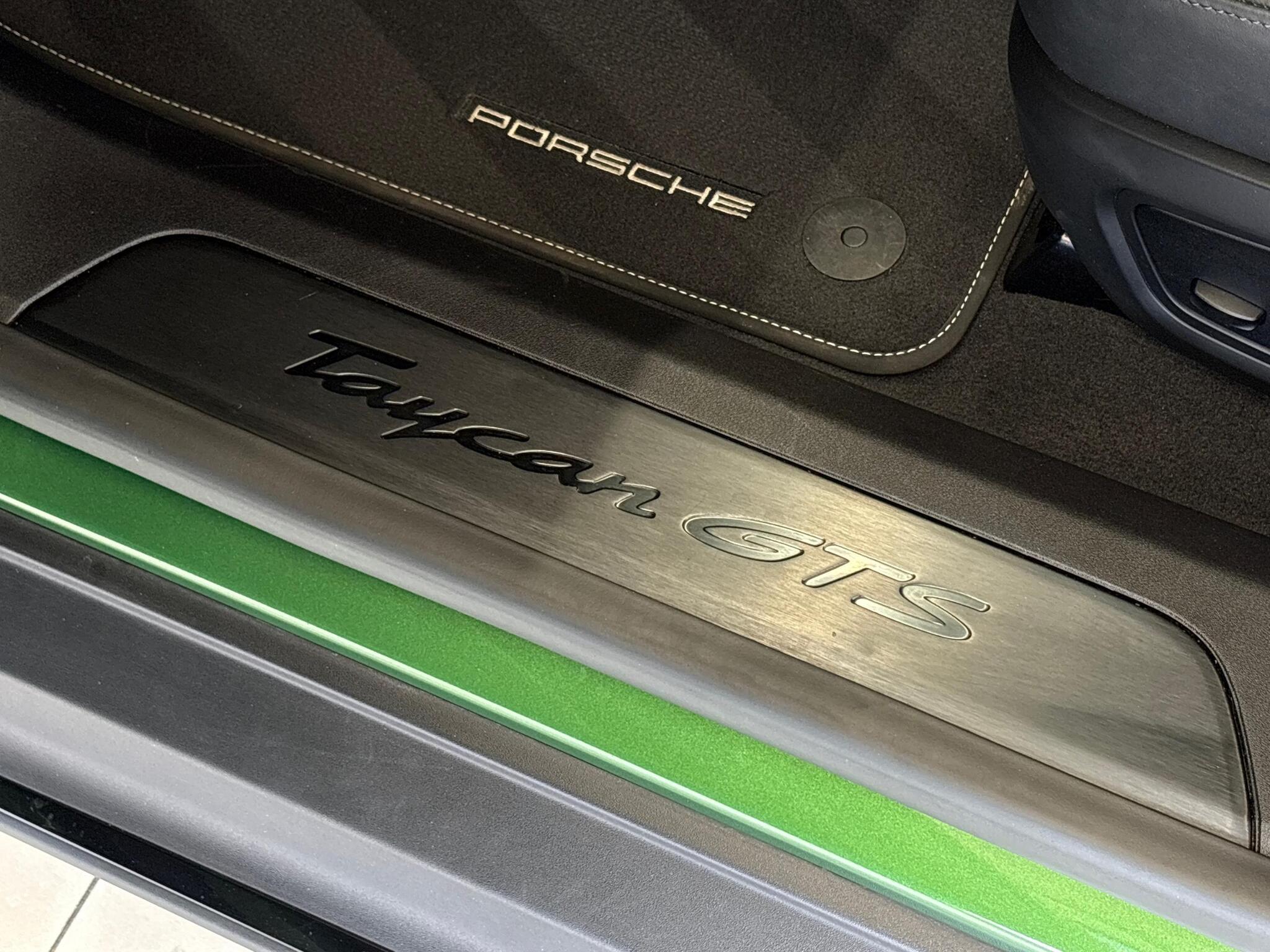 Porsche Taycan view 30