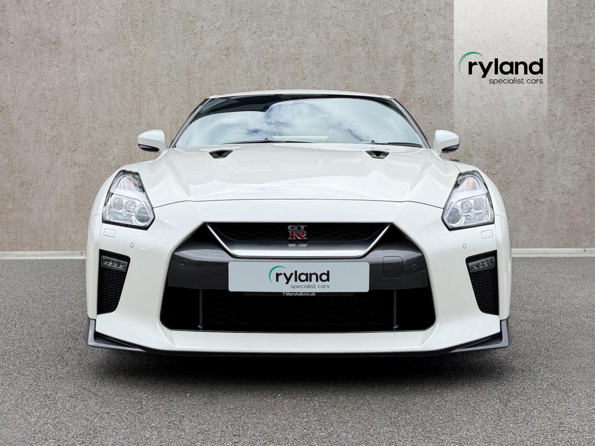 Nissan GT-R view 2