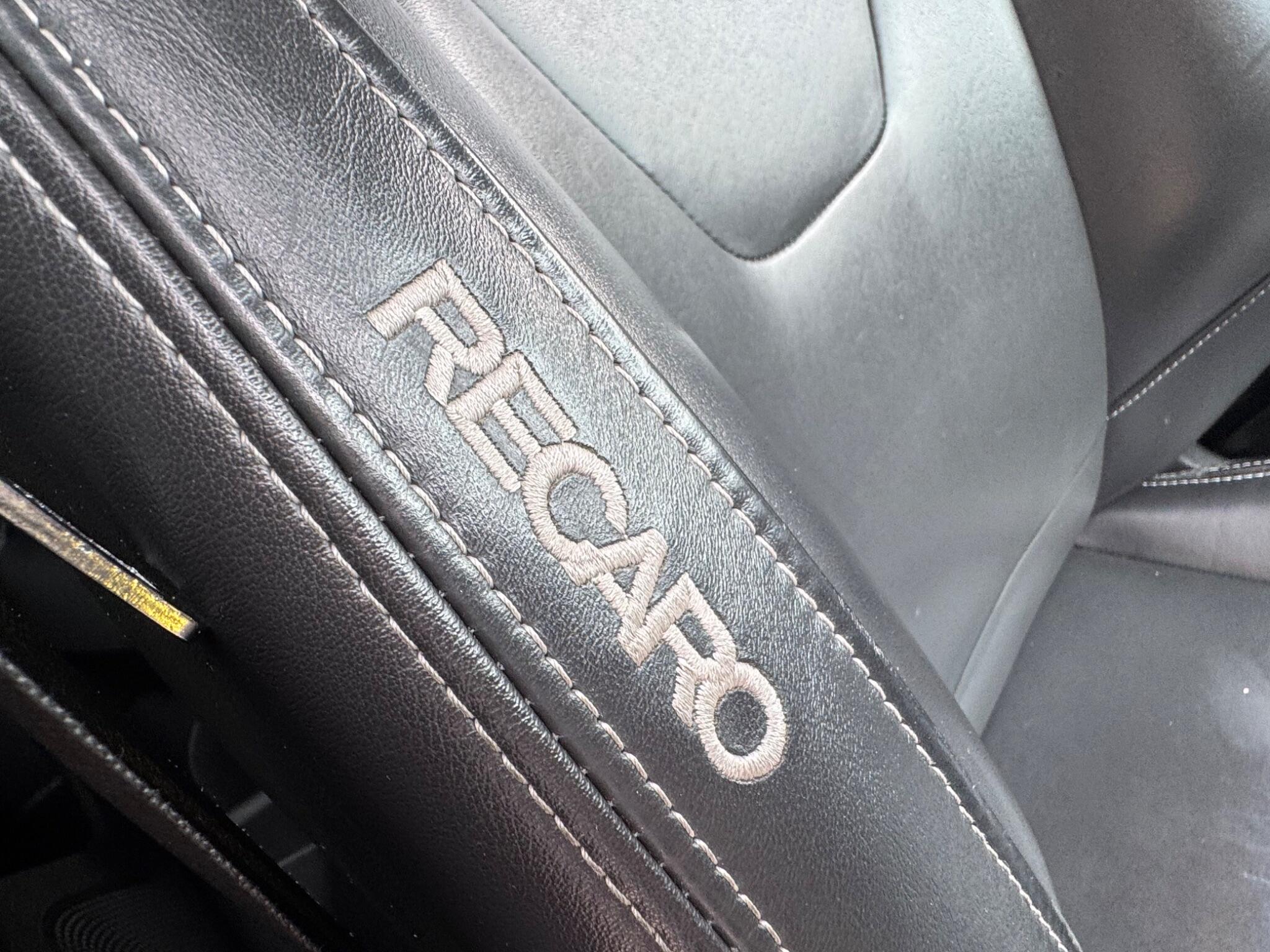 Ford Focus view 15