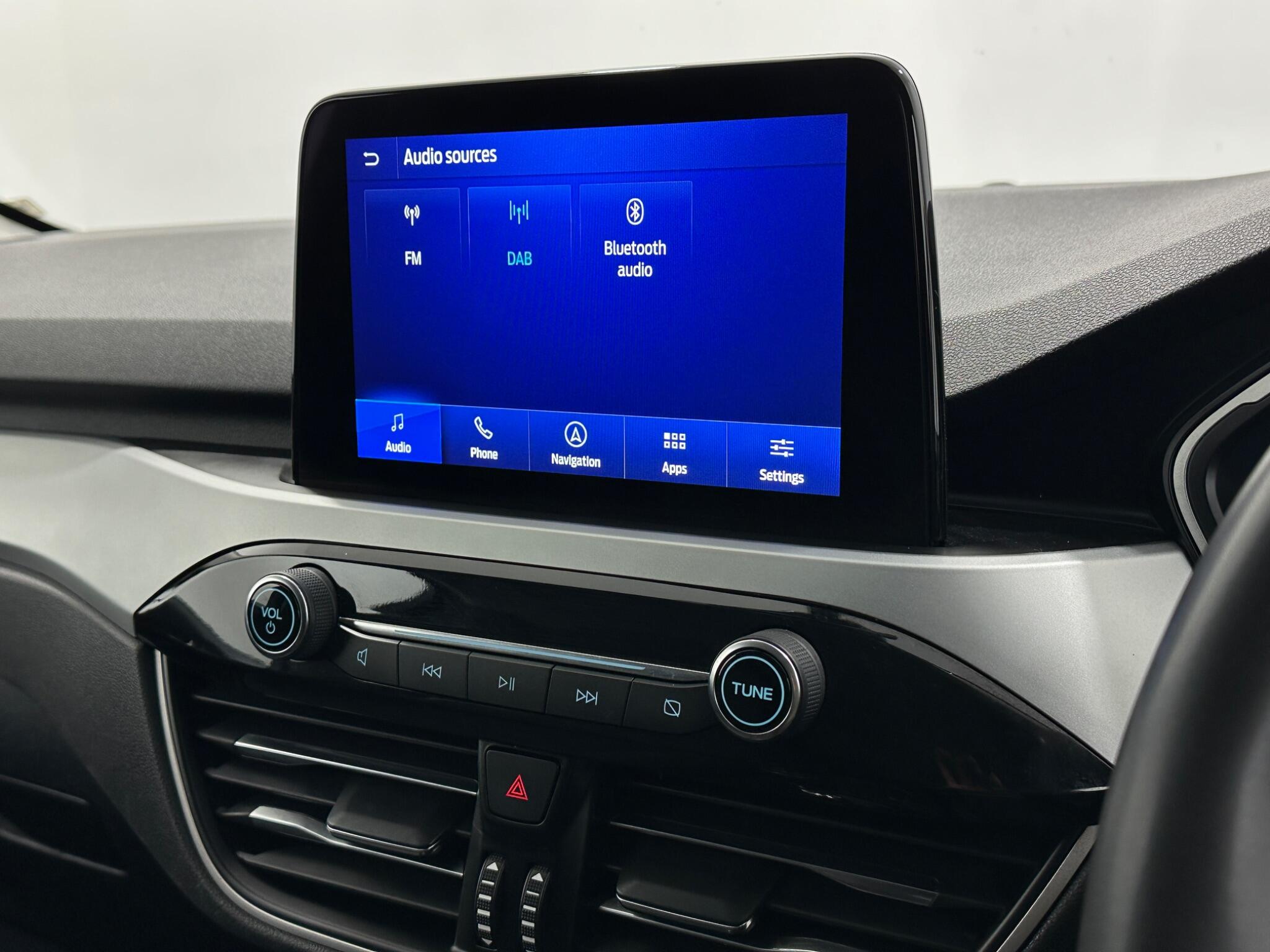 Ford Kuga view 25