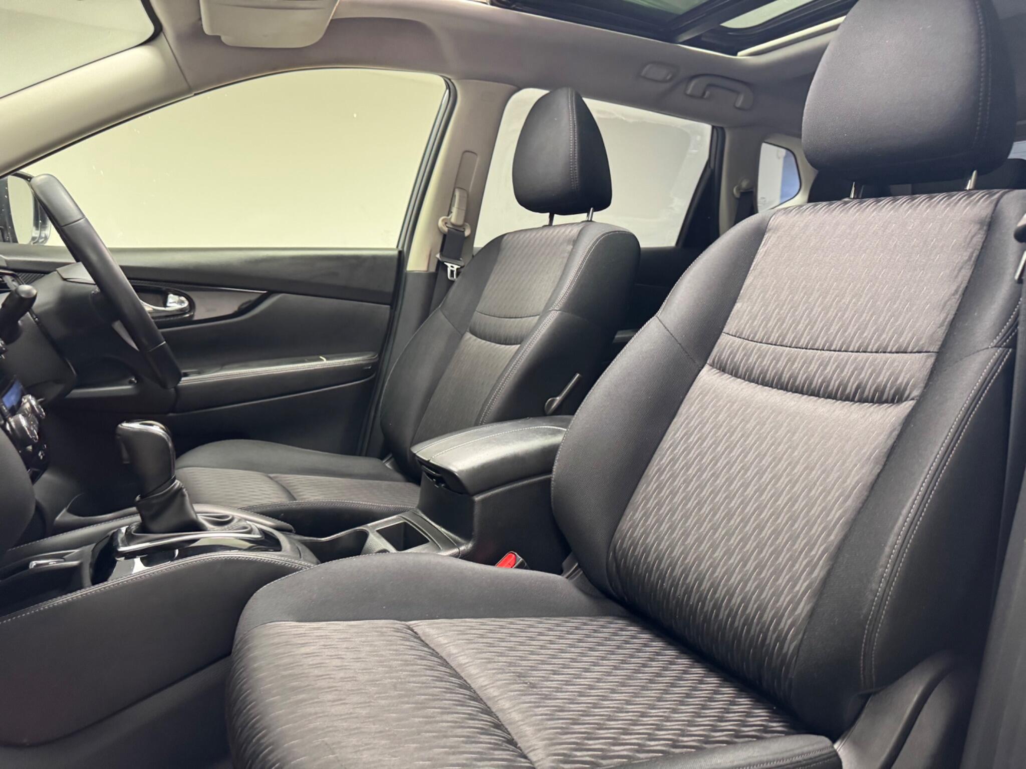Nissan X-Trail view 18