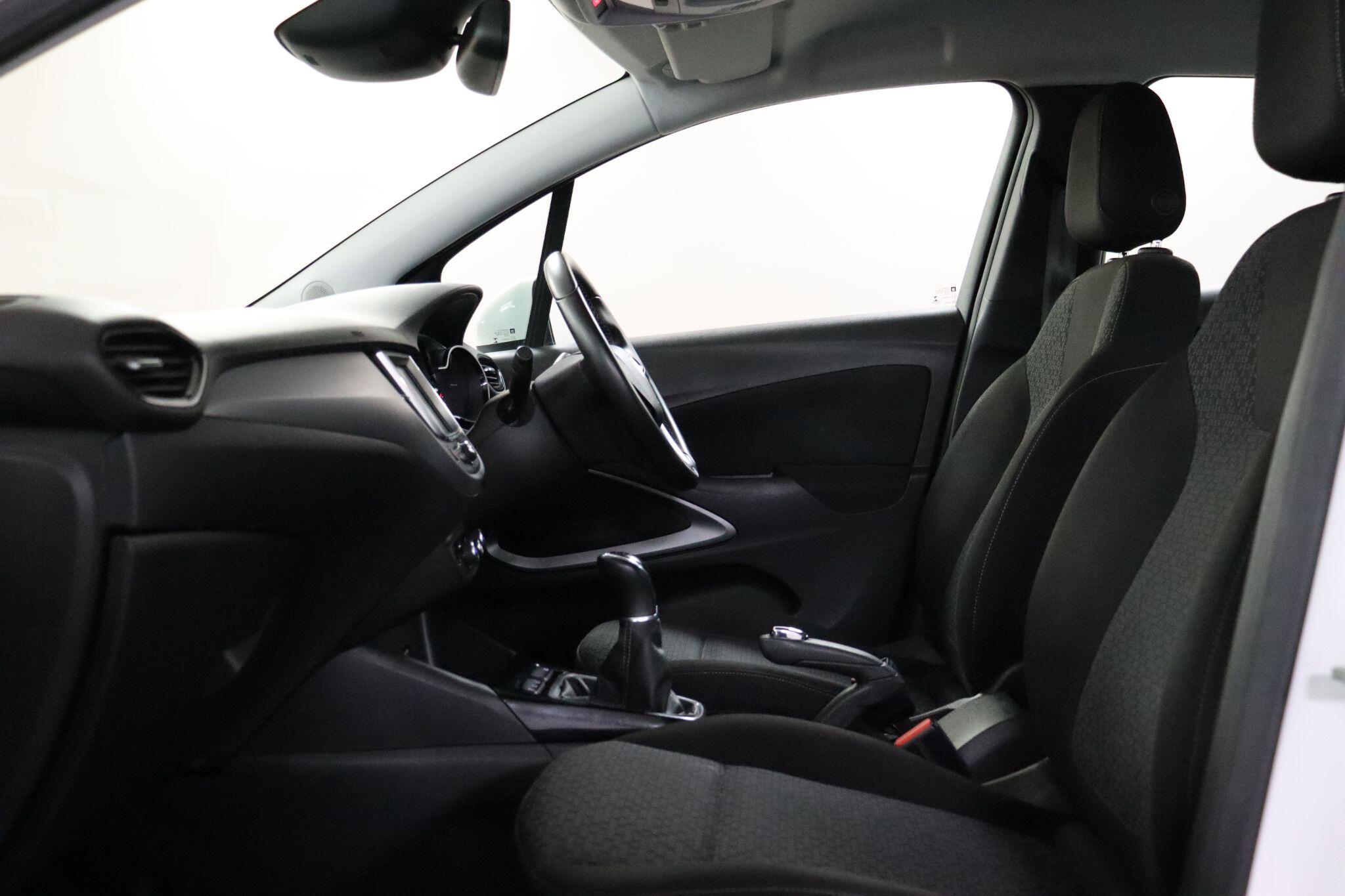 Vauxhall Crossland X view 40