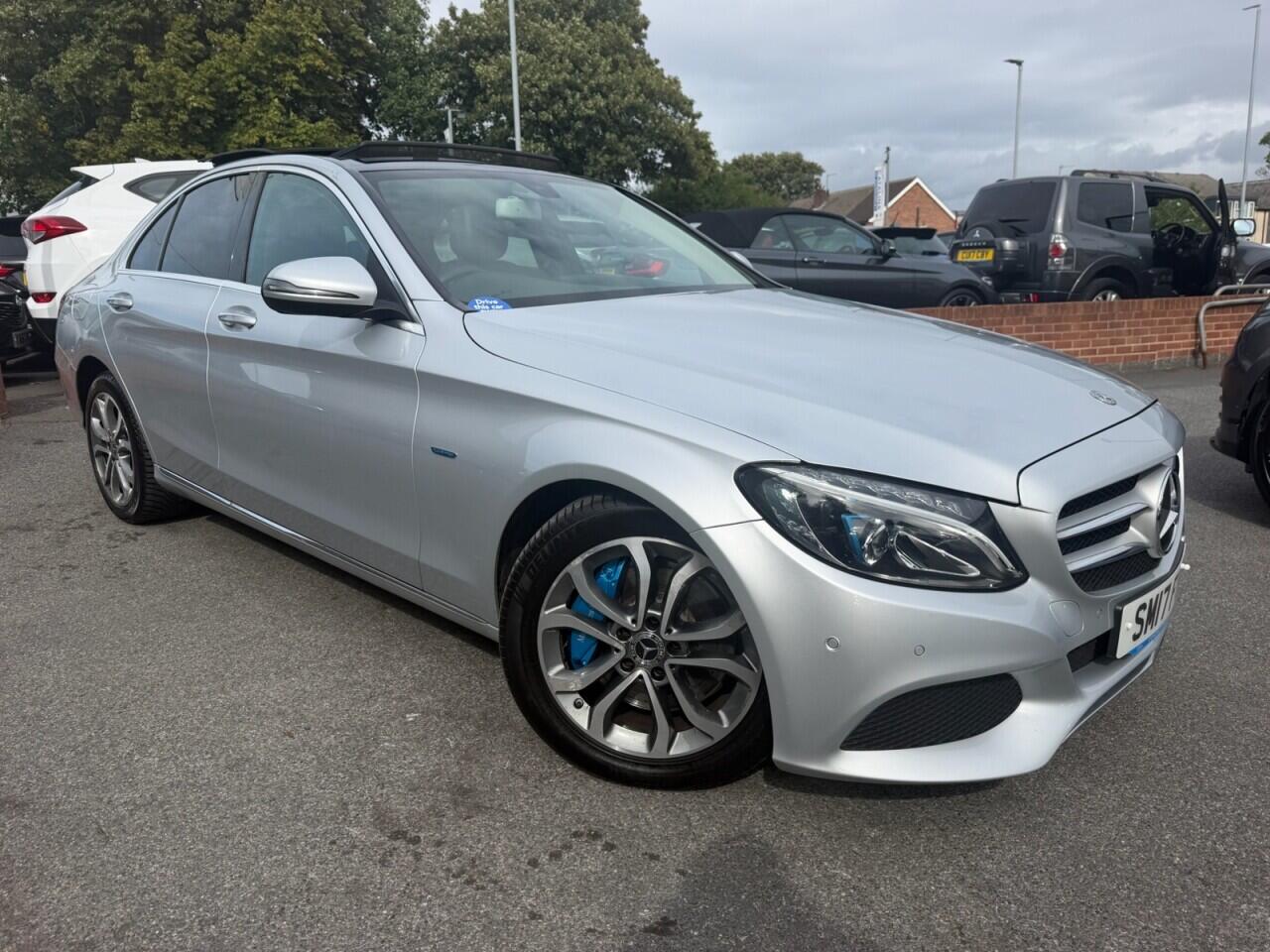 Mercedes-Benz C-Class view 21
