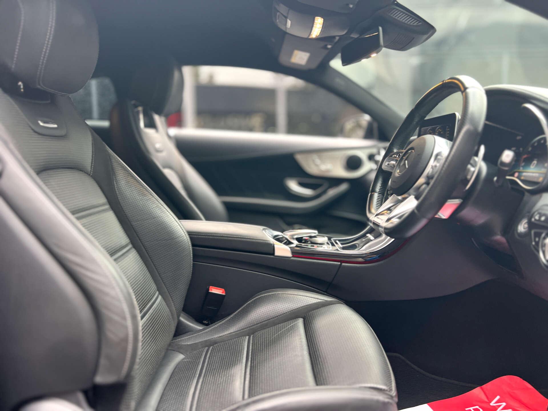 Mercedes-Benz C Class view 2