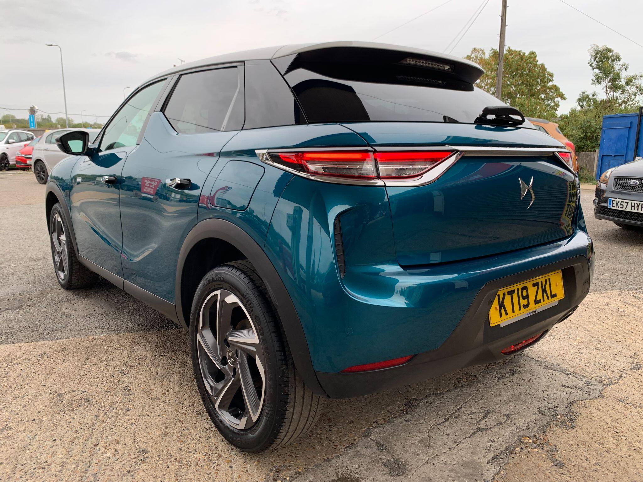 DS Automobiles DS 3 Crossback view 5