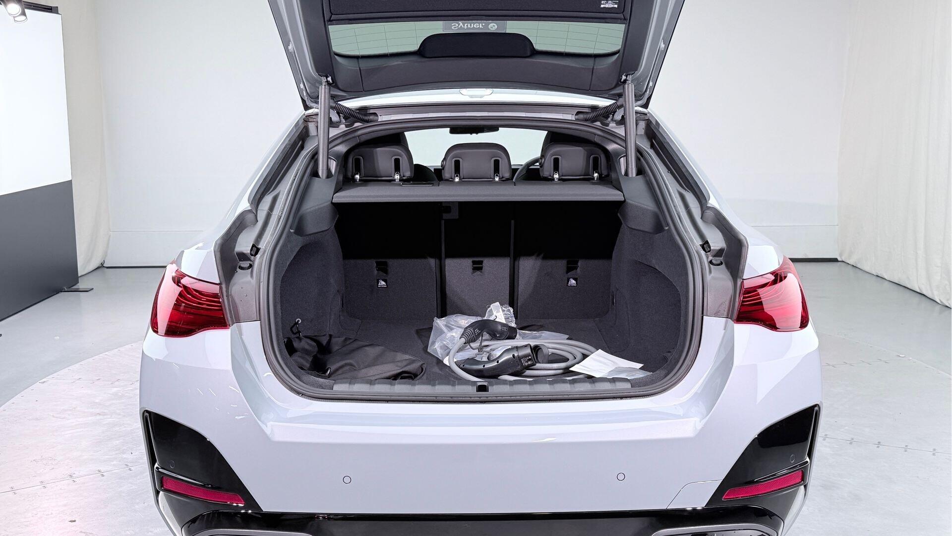 BMW I4 view 13