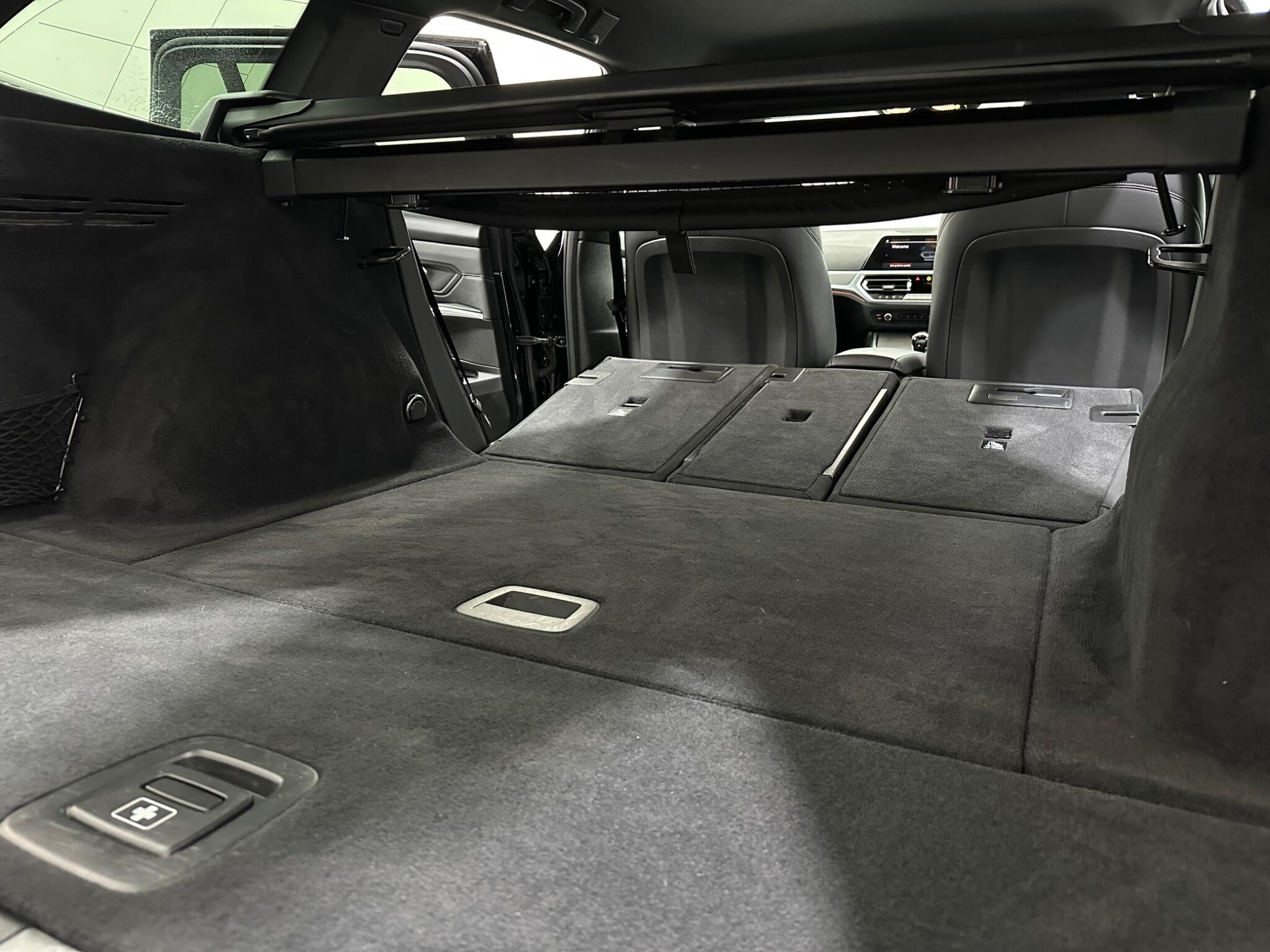 BMW 3 Series view 45