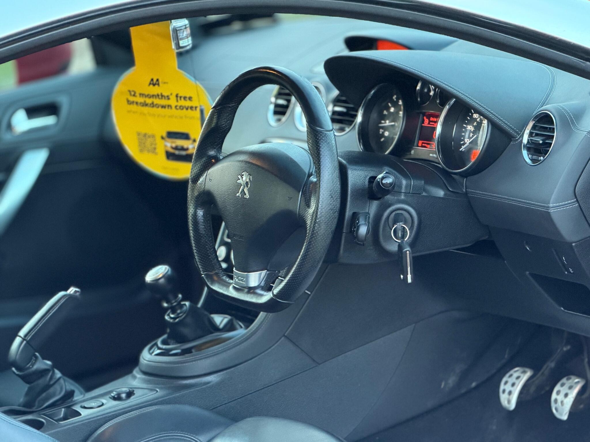 2014 Peugeot RCZ 1.6 THP GT Euro 5 2dr image 19