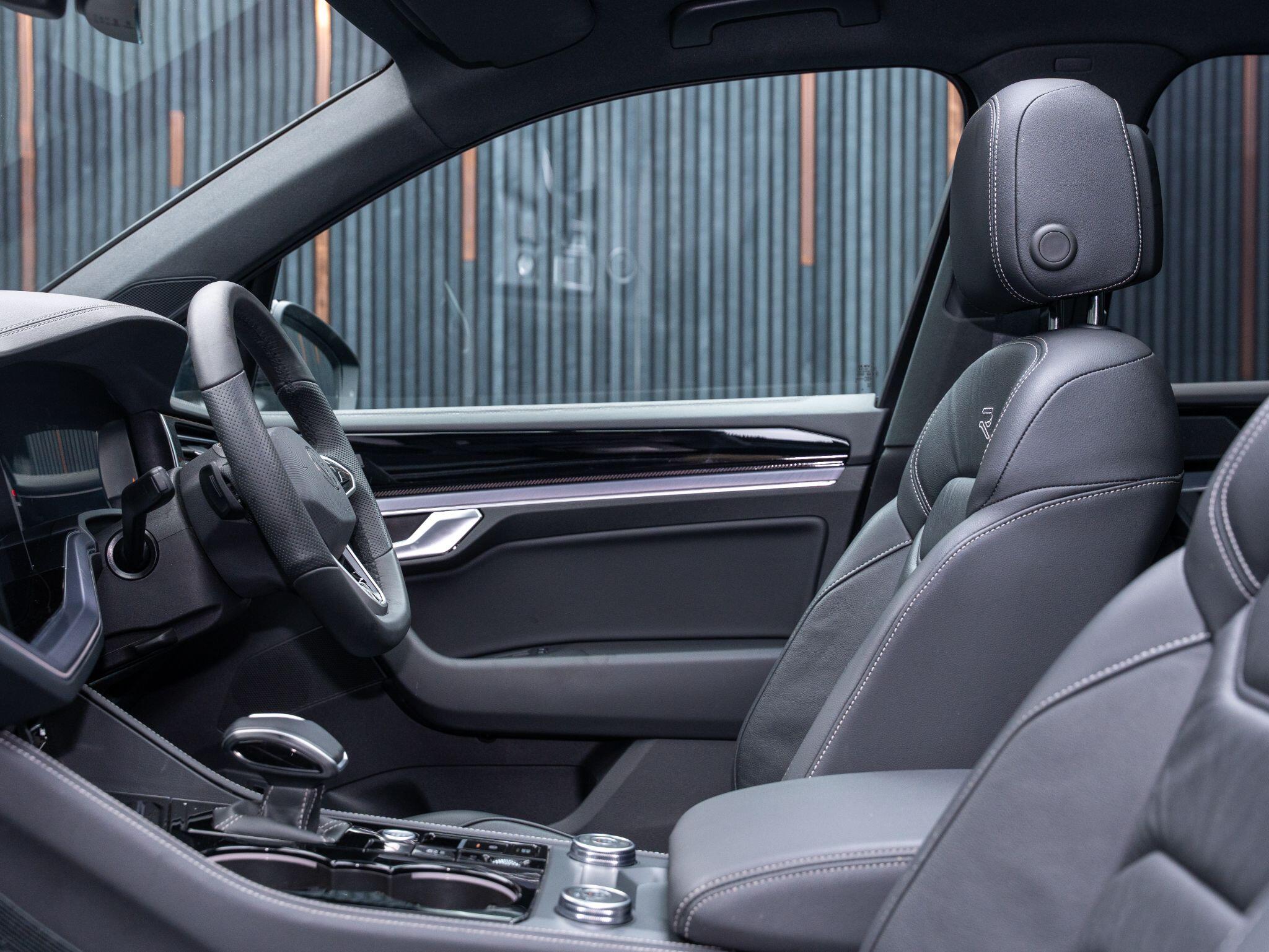 Volkswagen Touareg view 43