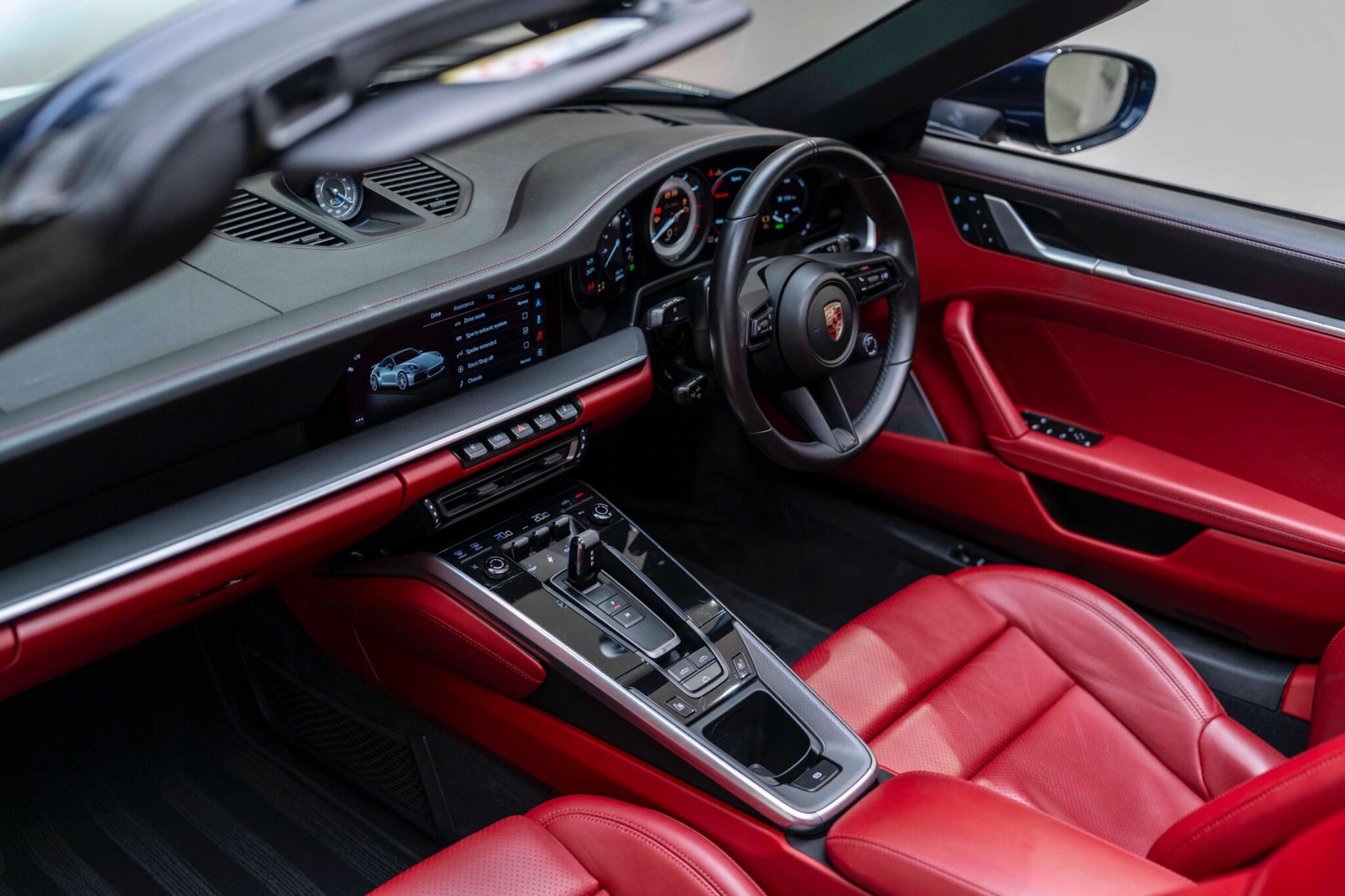 Porsche 911 view 42