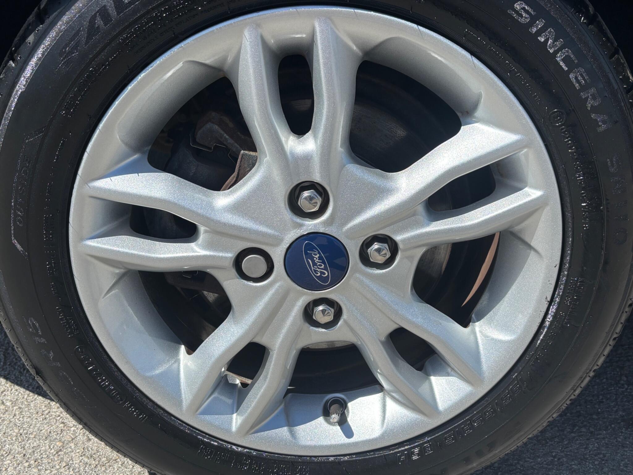 Ford Fiesta view 23