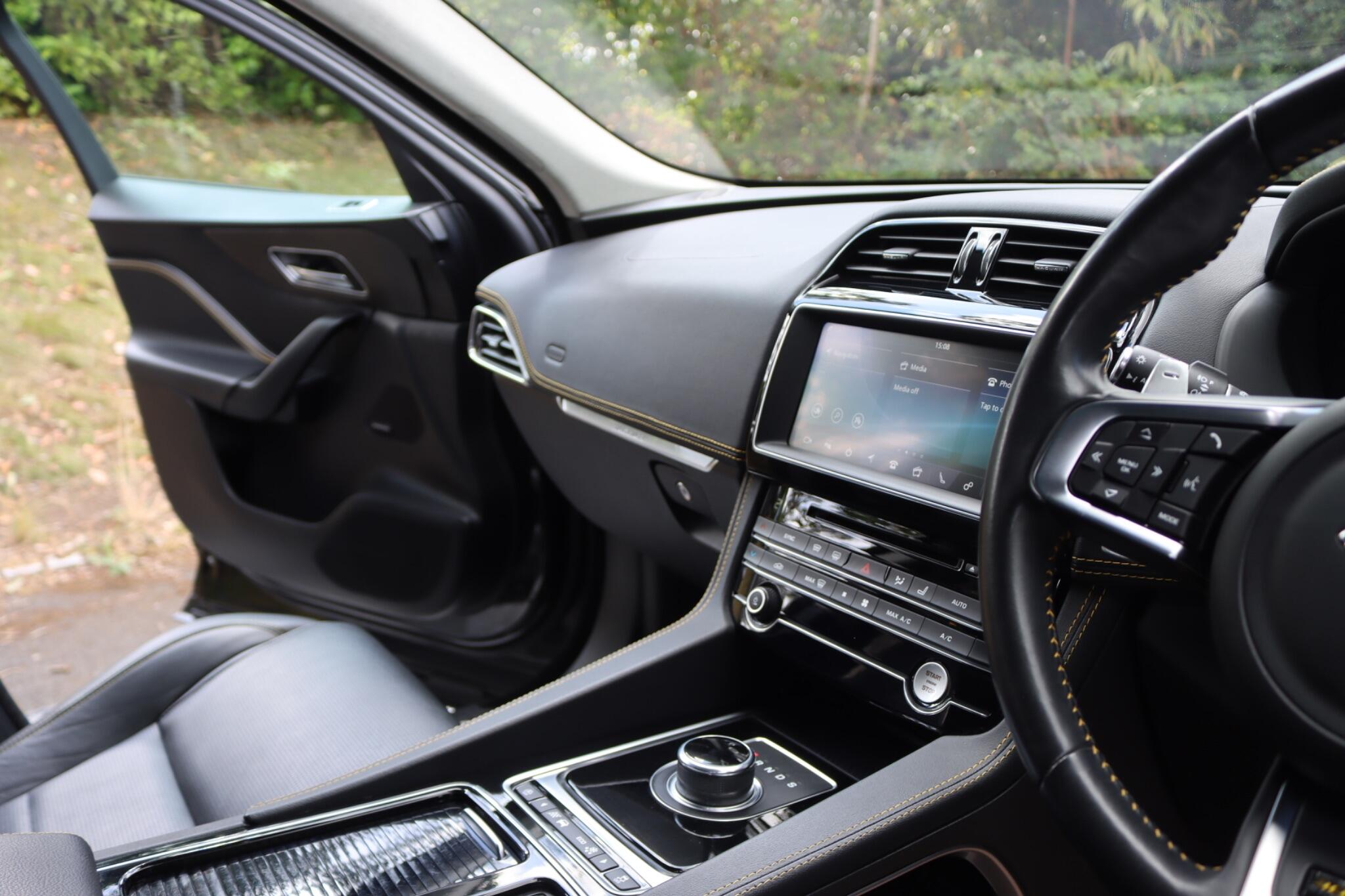 Jaguar F-Pace view 10