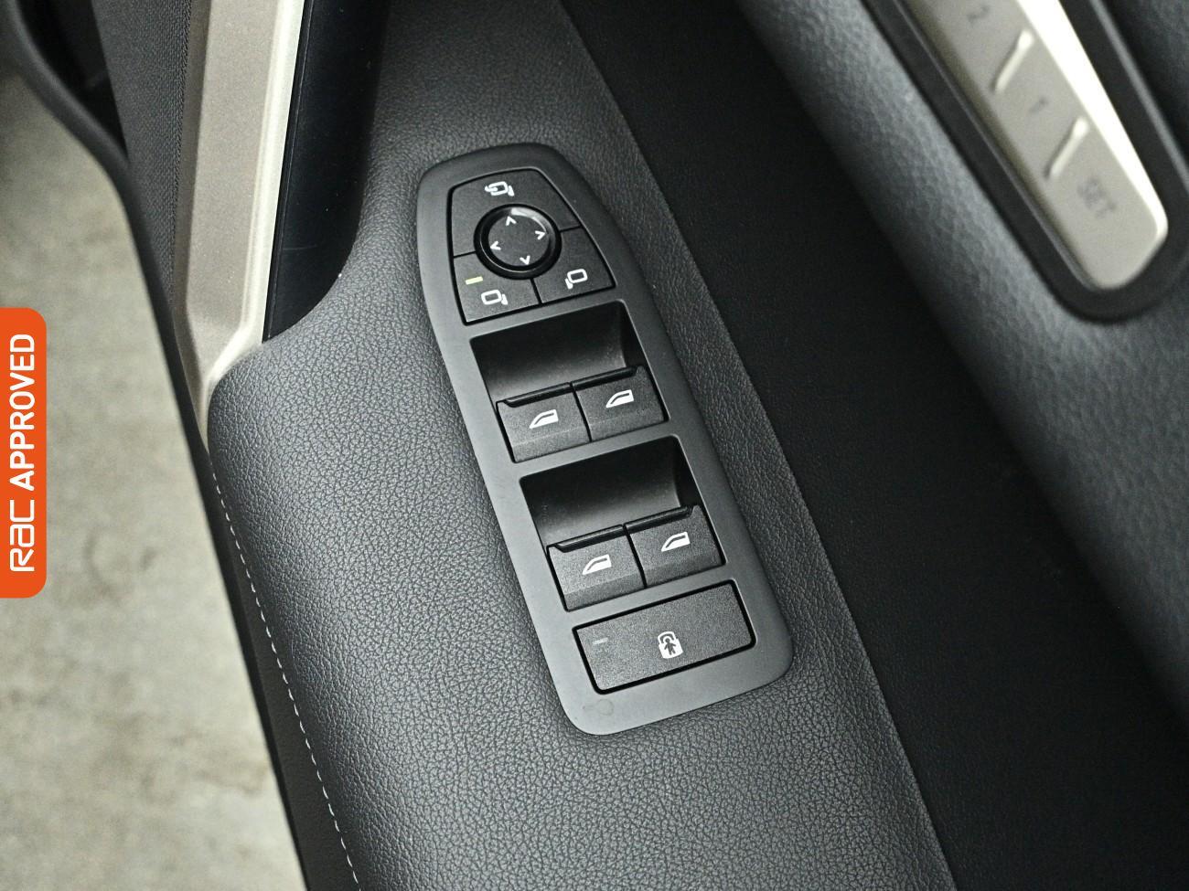 BMW iX view 25